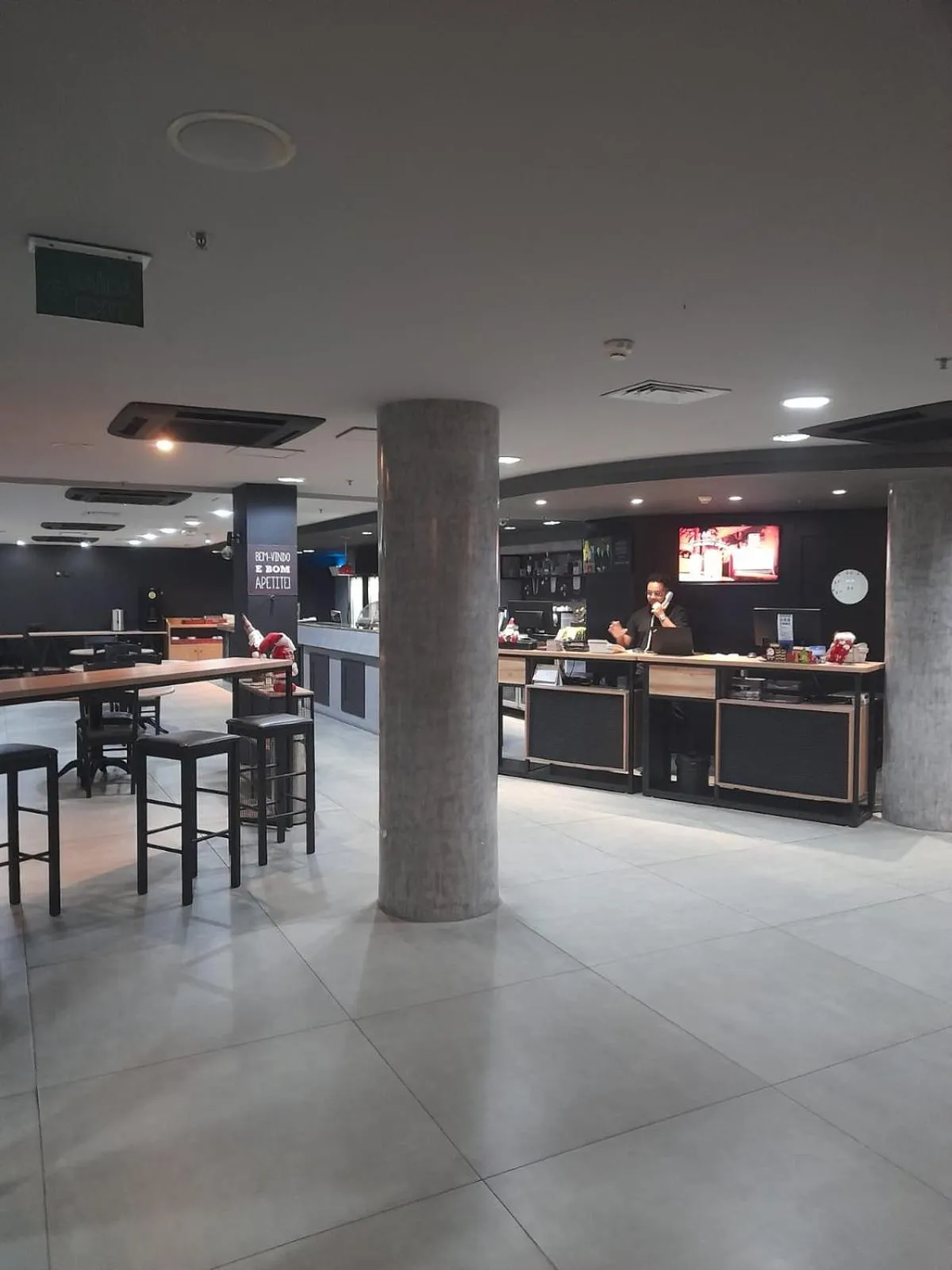 Restaurant/places to eat in Ibis Joao Pessoa Praia