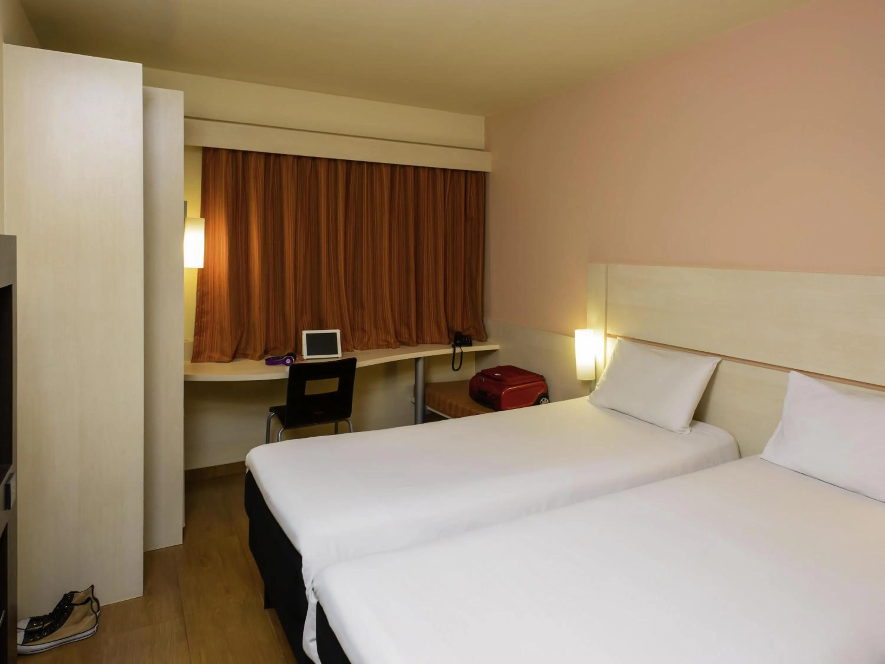 Bedroom, Bed in Ibis Joao Pessoa Praia