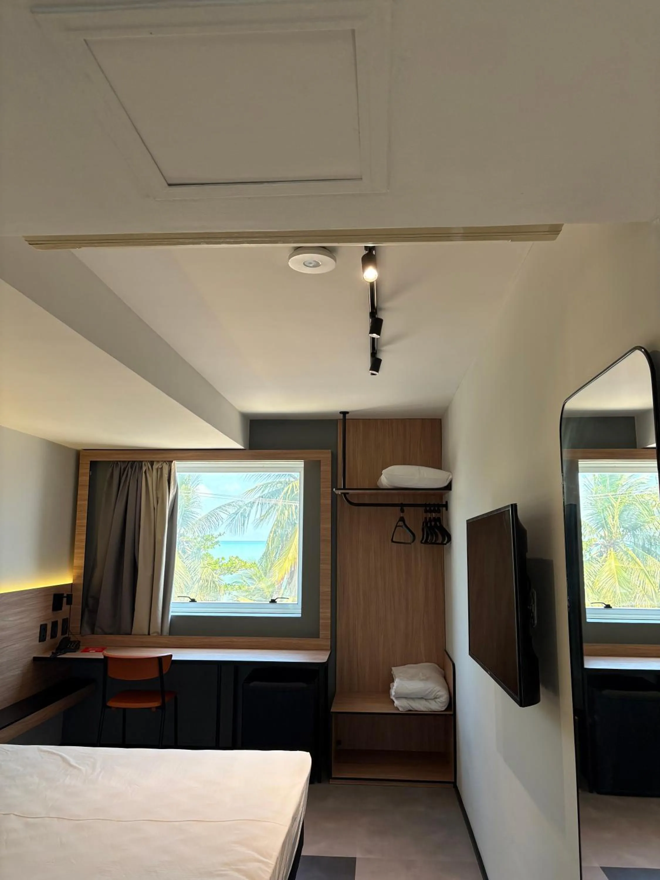 View (from property/room), Bed in Ibis Joao Pessoa Praia