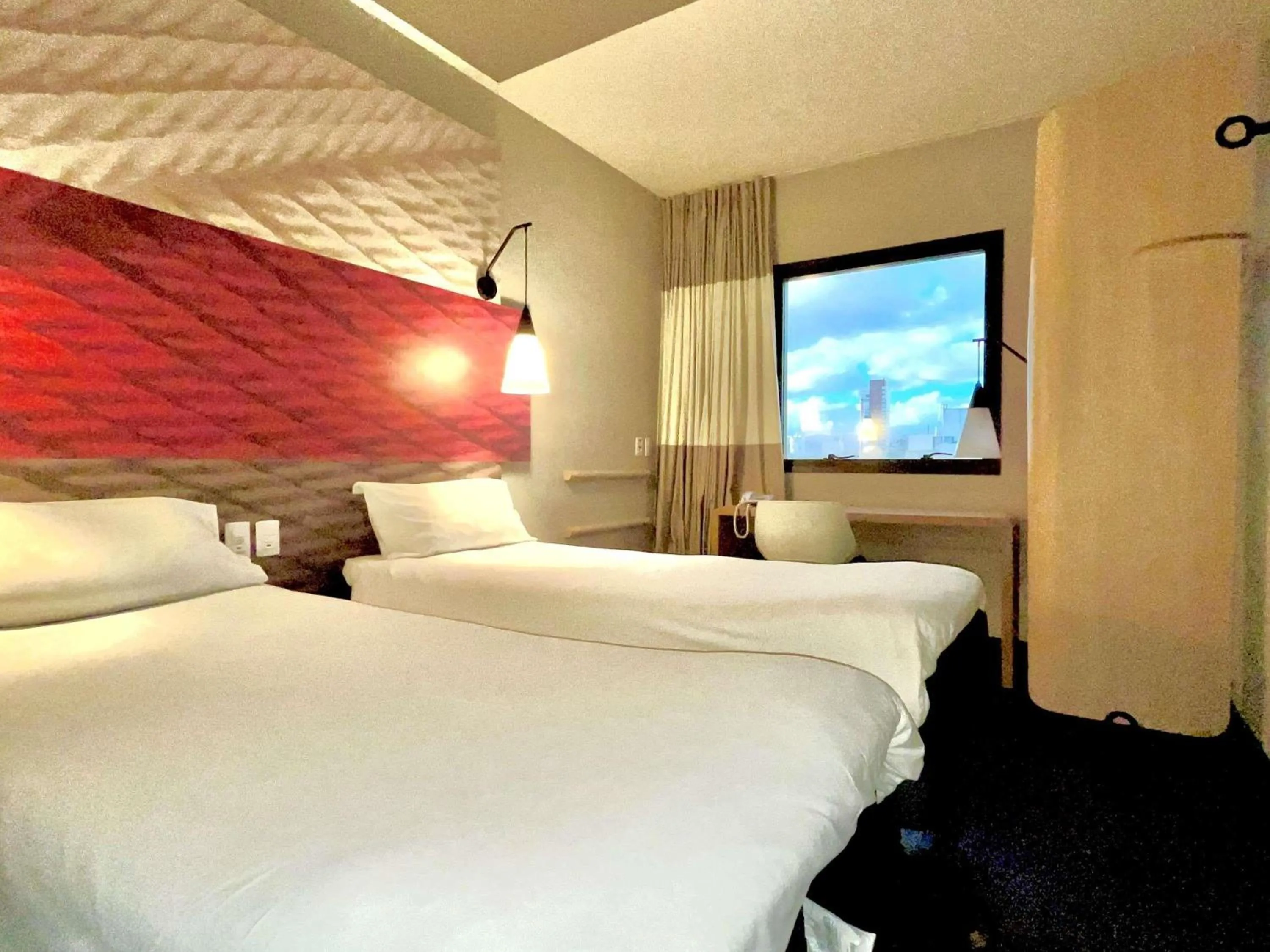 Property building, Bed in ibis Santos Gonzaga Praia