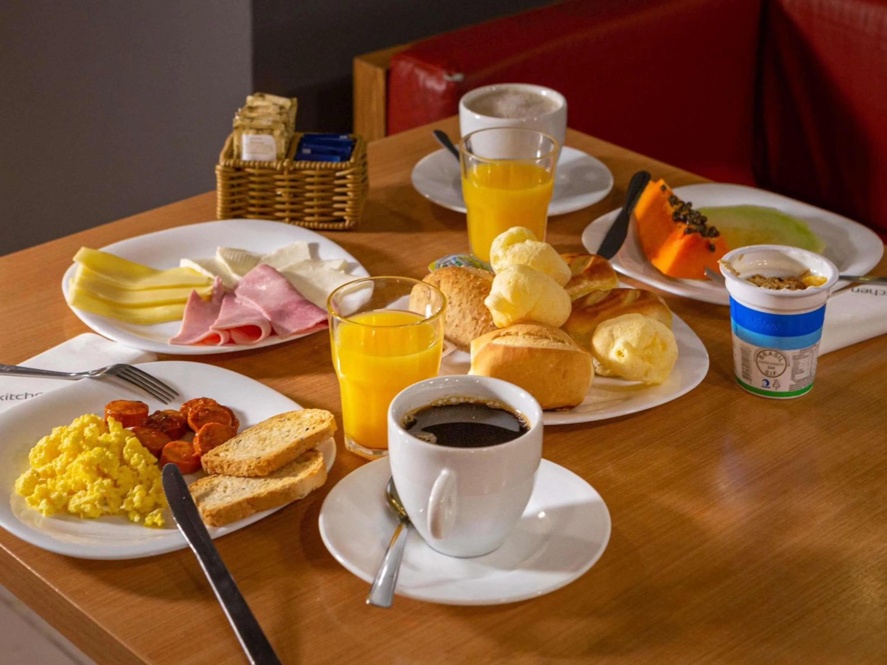 Breakfast in ibis Santos Gonzaga Praia