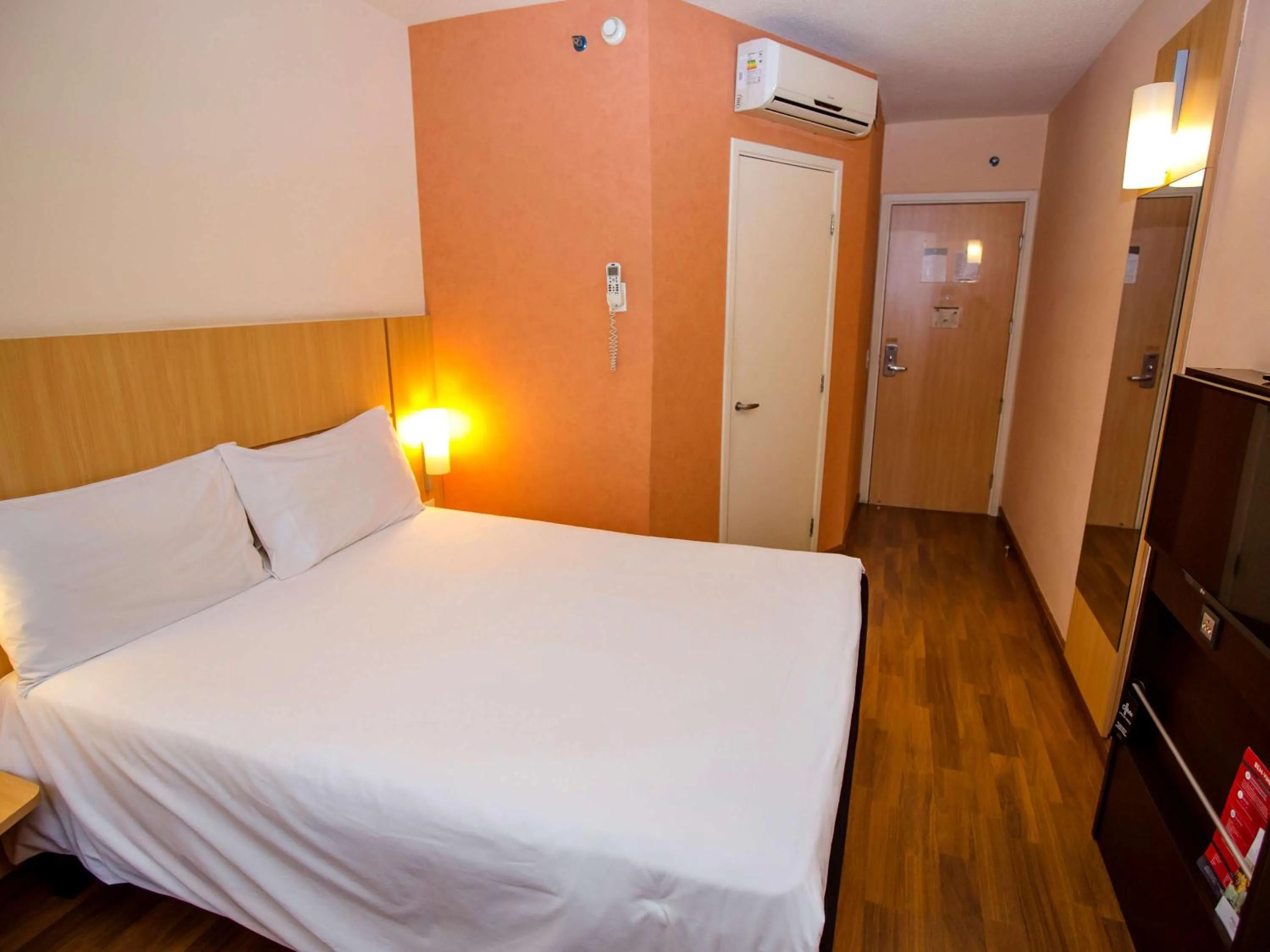 Bedroom, Bed in ibis Poços de Caldas