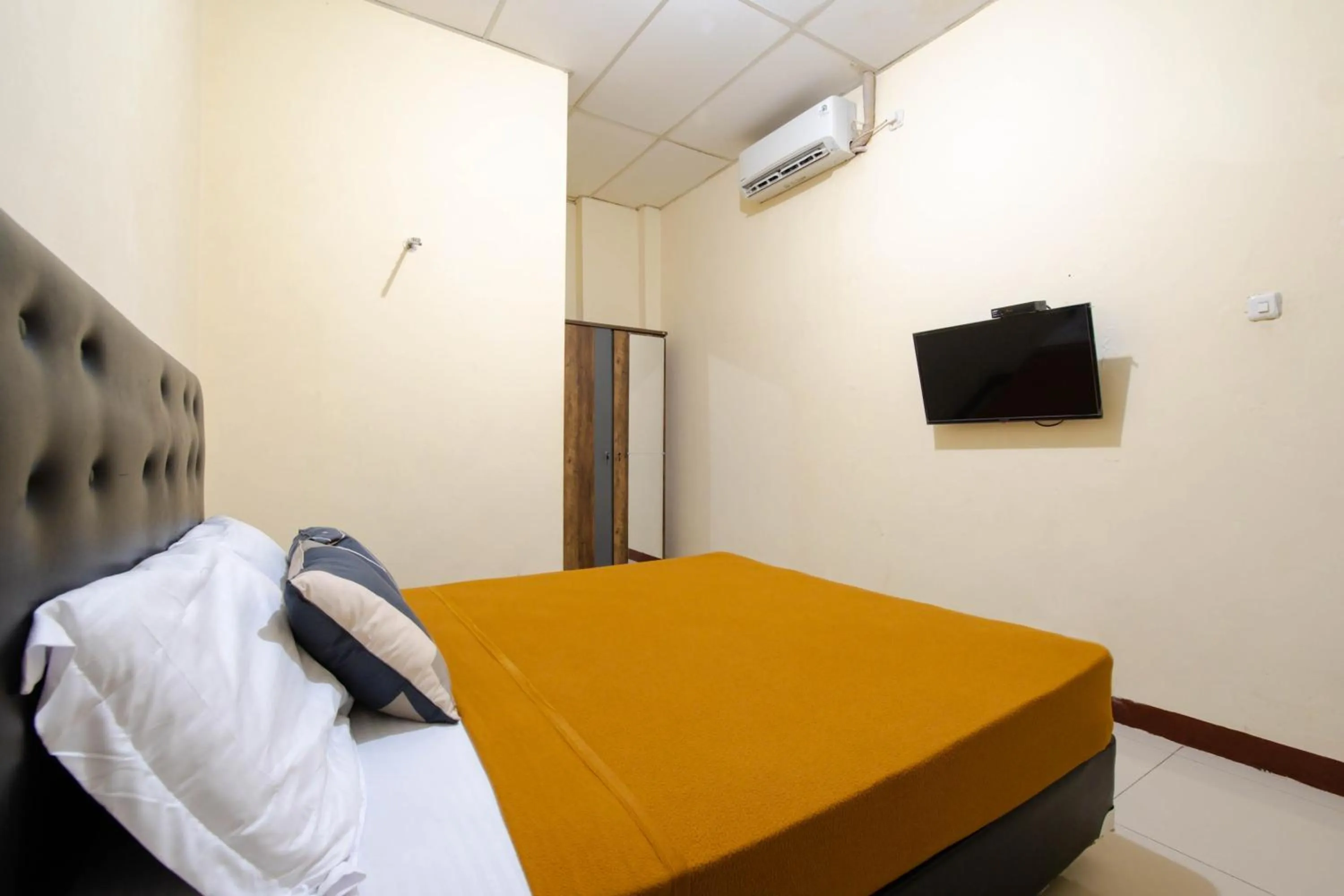 Bed in Athena Syariah Residence