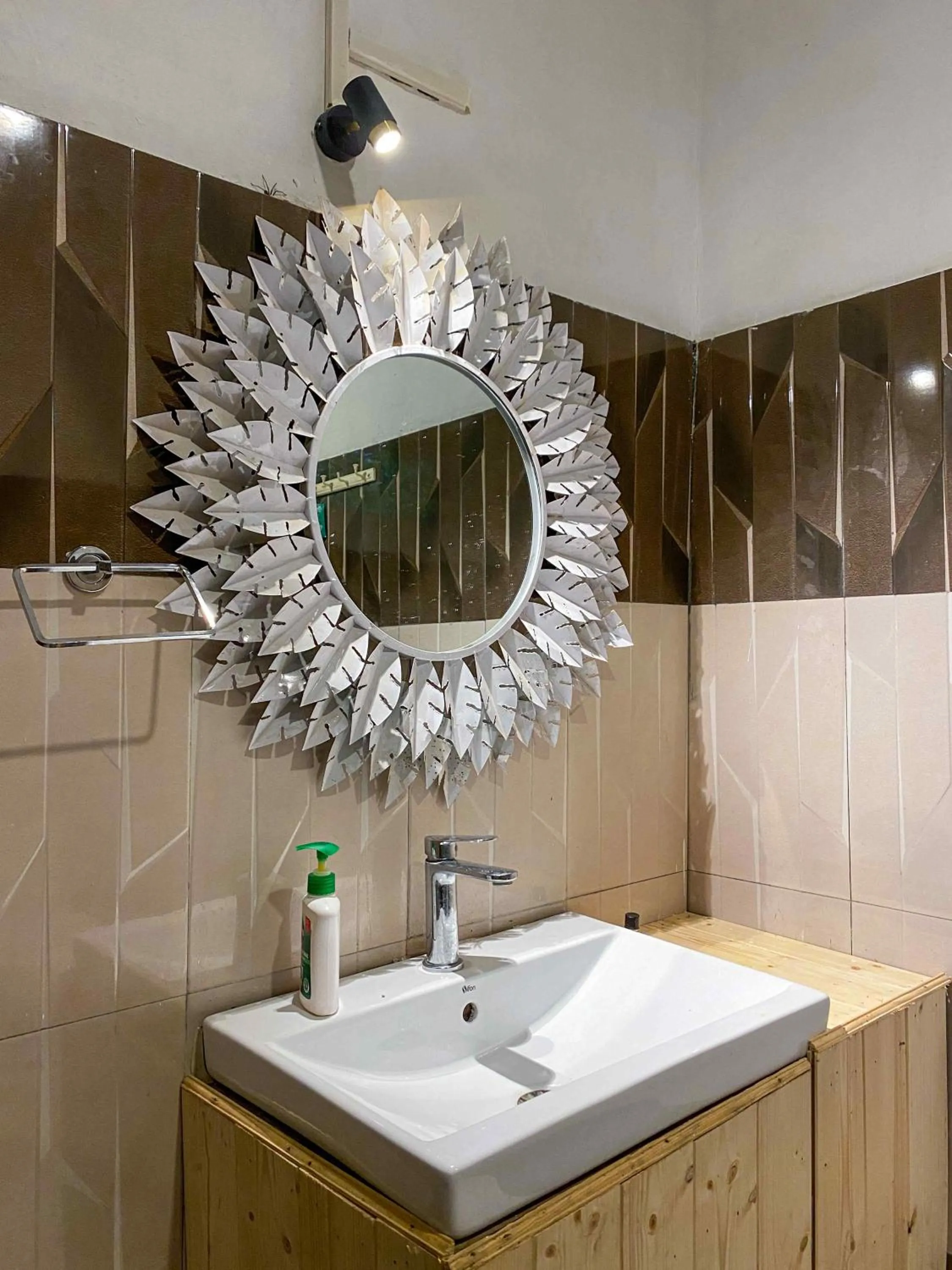 Whoopers Boutique Resort Jibhi