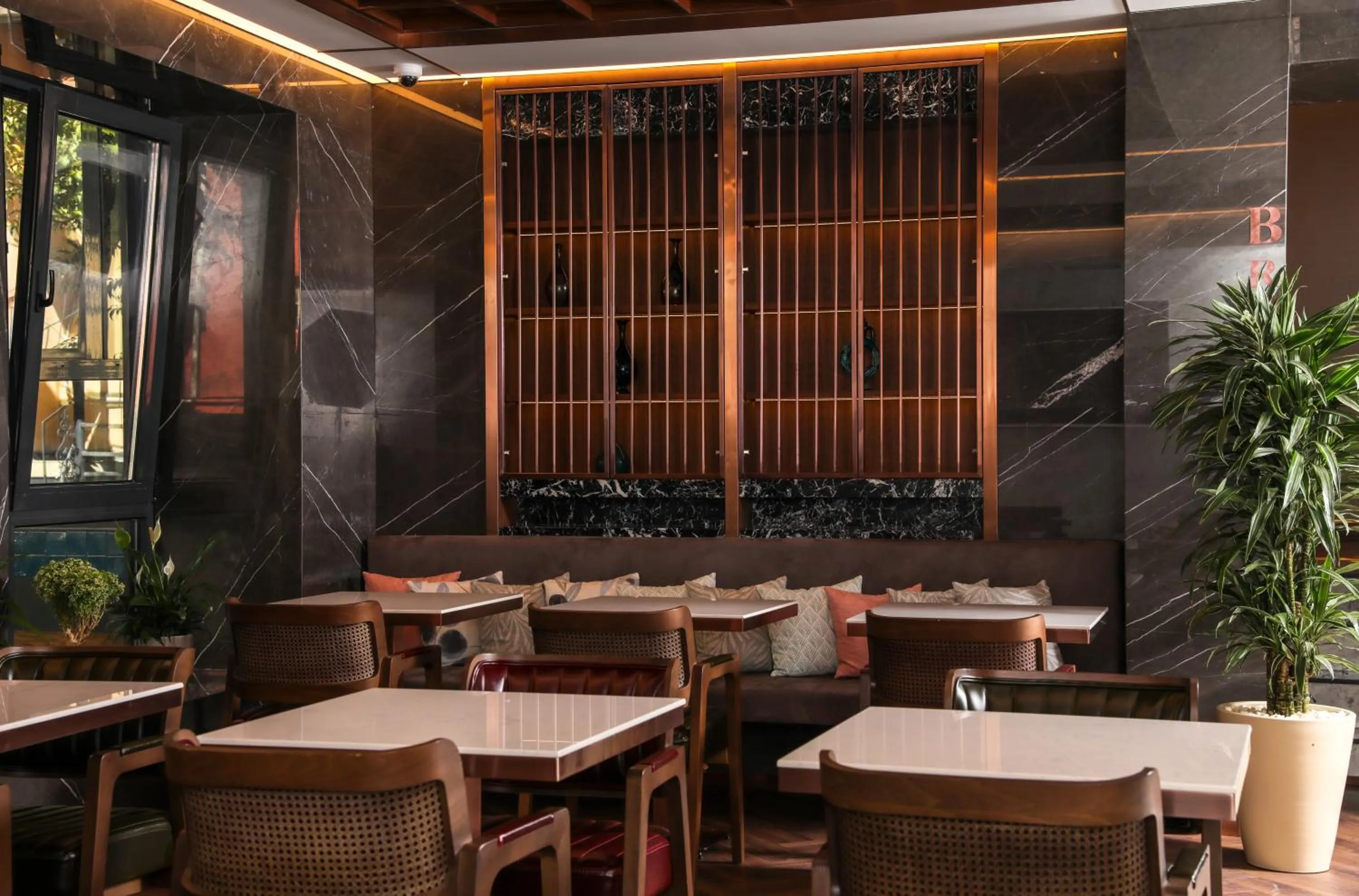 Restaurant/places to eat in Henna Hotel Istanbul