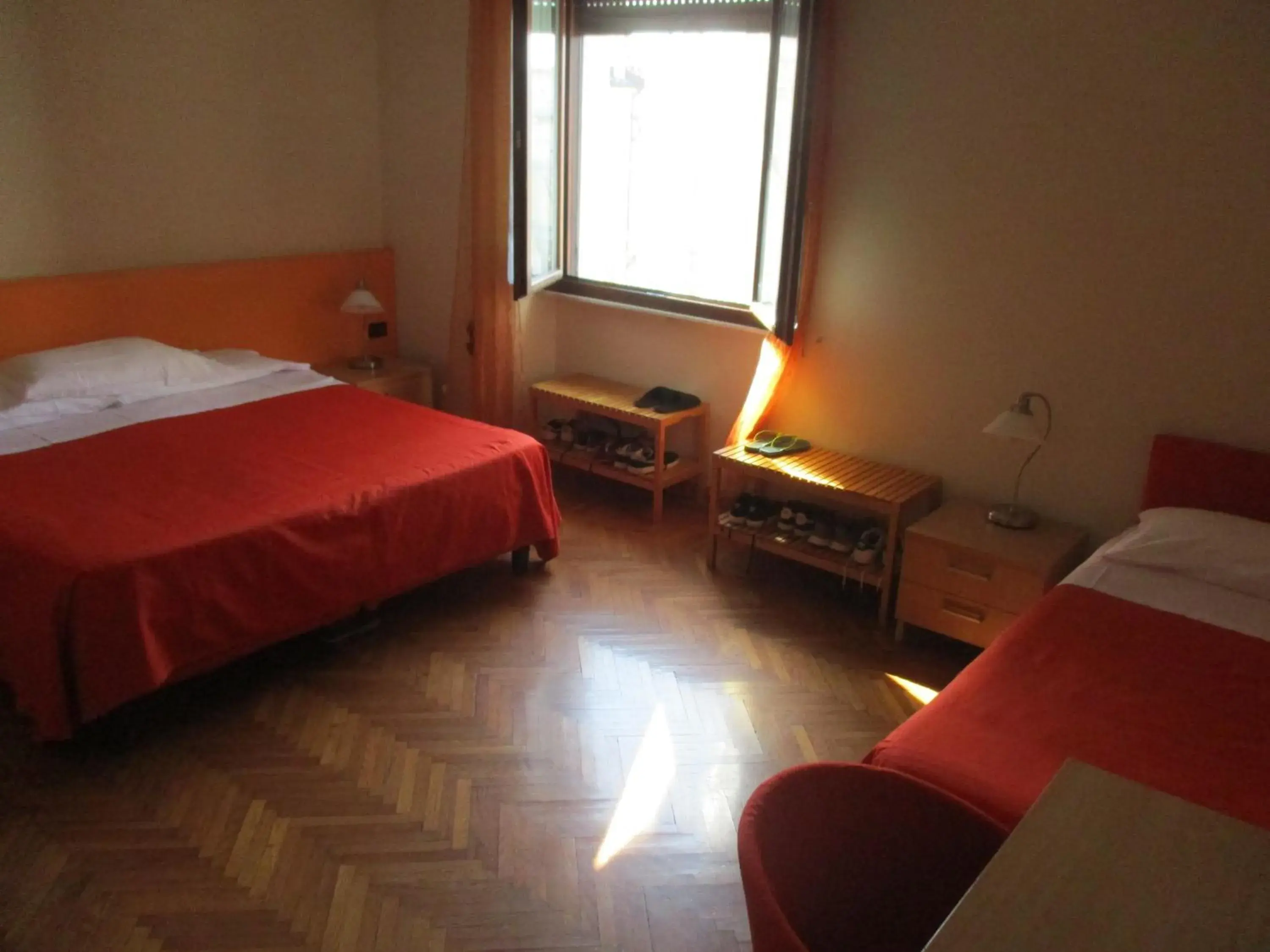 Quadruple Room with Private Bathroom in Affittacamere ACCASA Quadruple Room with Private Bathroom in Affittacamere ACCASA