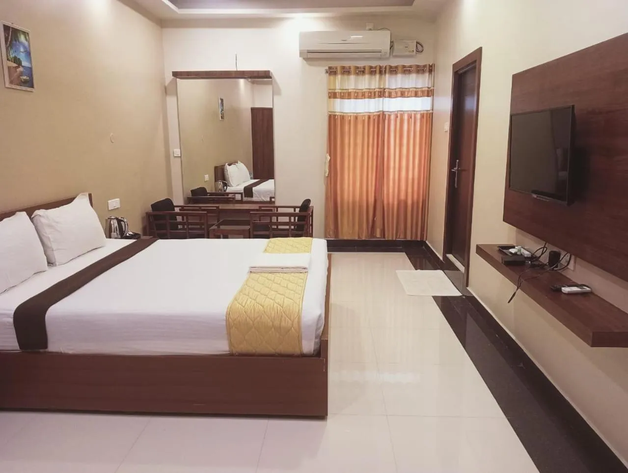 Bed in Faiz Residency