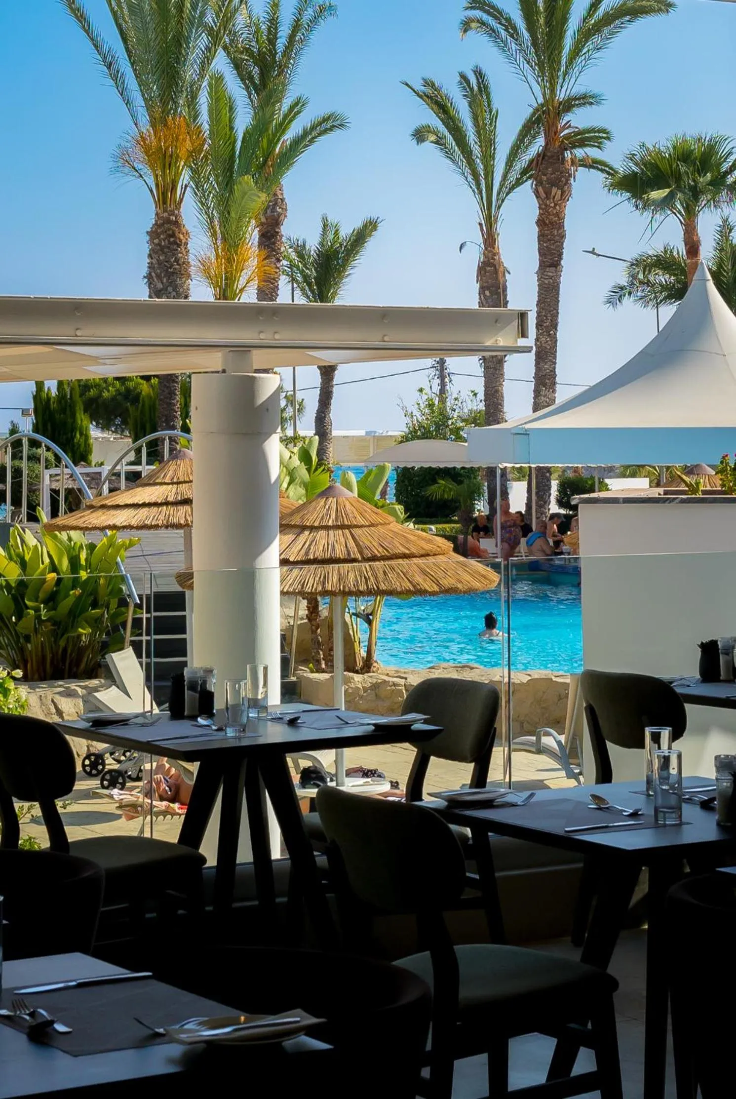 Restaurant/places to eat in Tasia Maris Beach Hotel - Adults Only