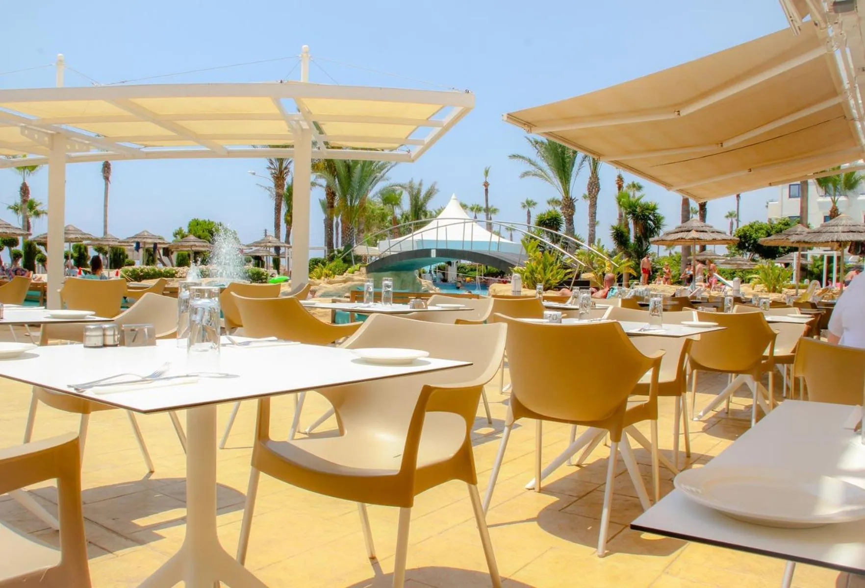 Restaurant/places to eat in Tasia Maris Beach Hotel - Adults Only