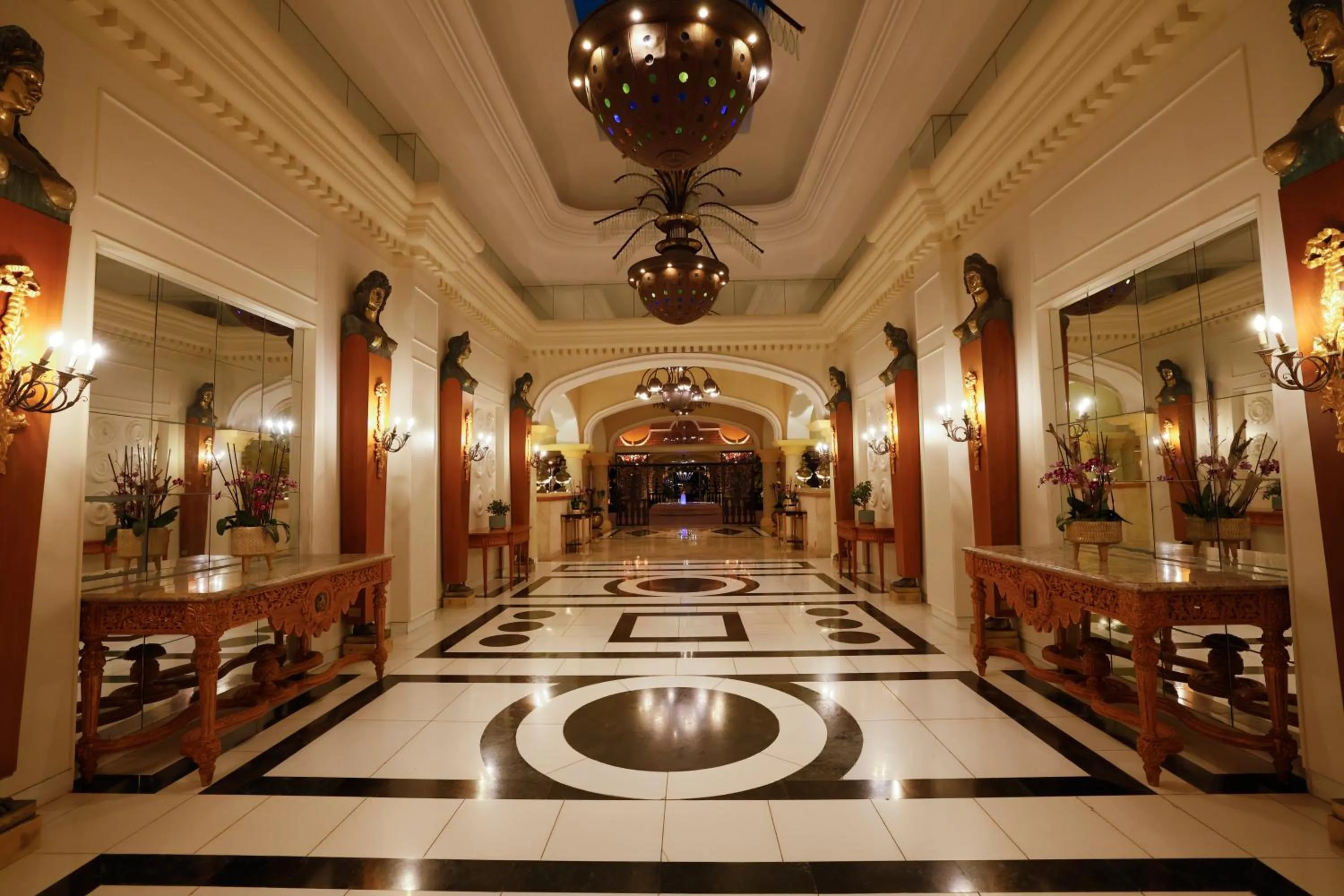 Lobby or reception in JOIA Bavaro by Iberostar - Adults Only All Inclusive Resort