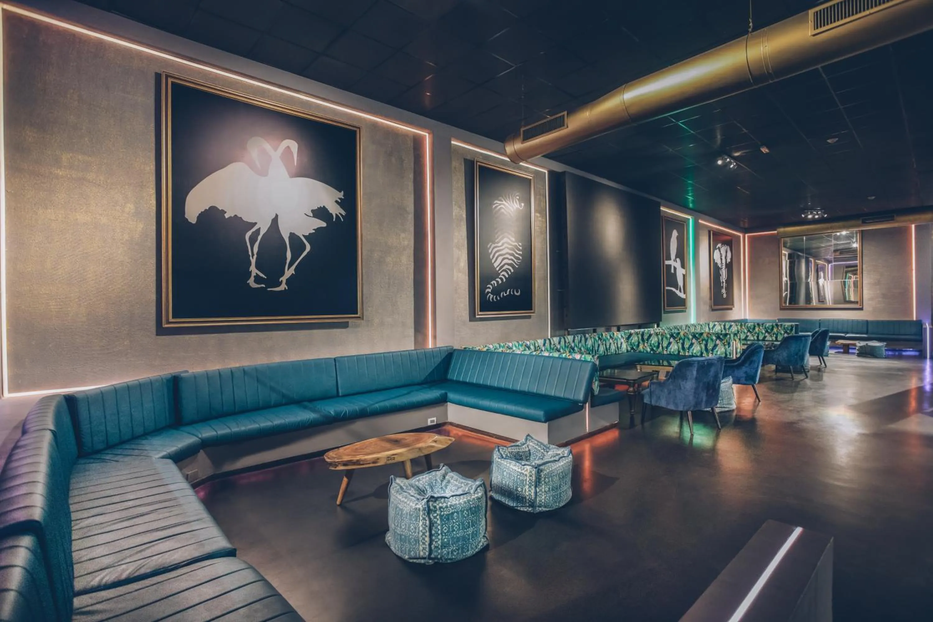 Lounge or bar in Iberostar Waves Dominicana - All Inclusive