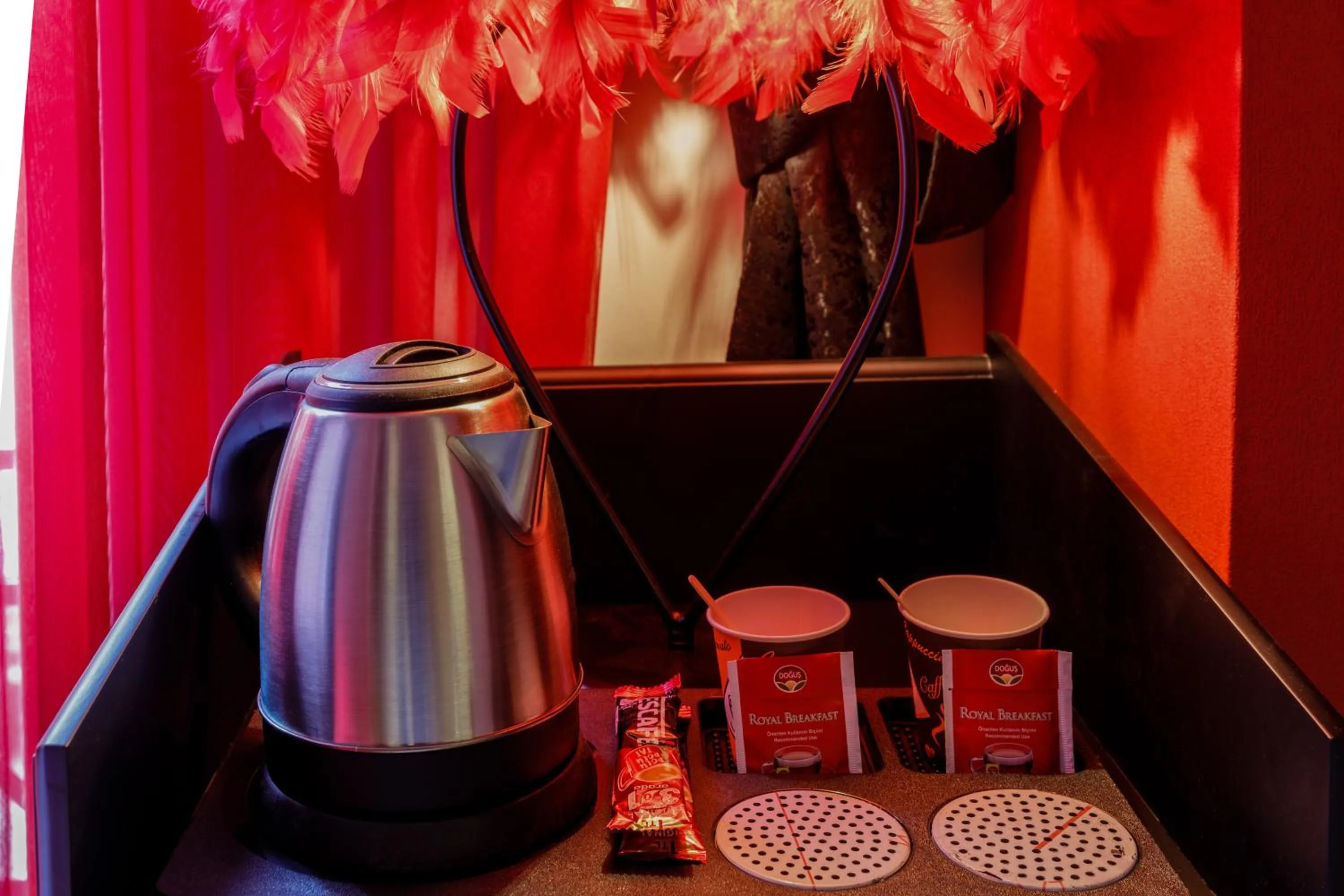 Coffee/tea facilities in Germenicia Hotel