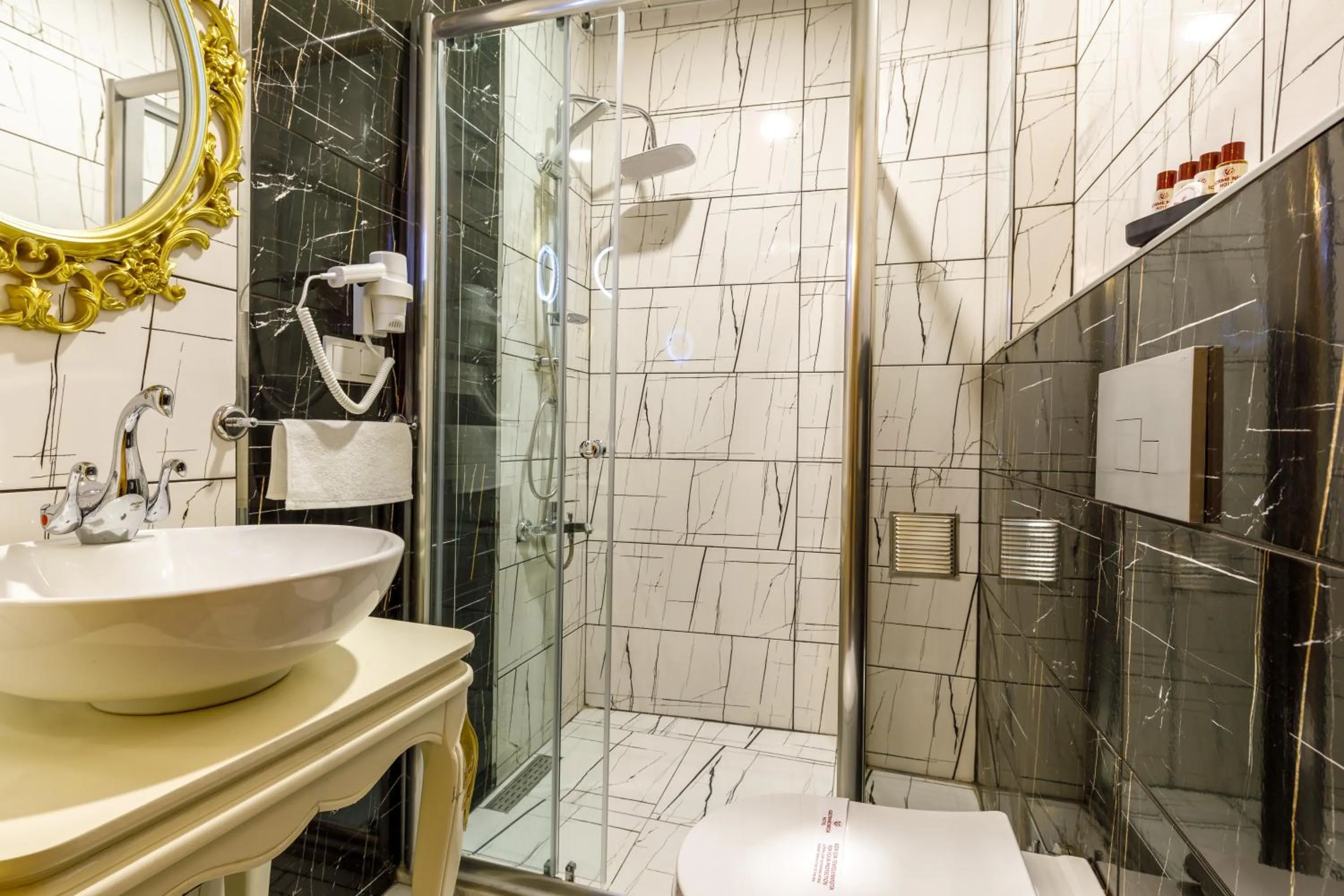 Bathroom in Germenicia Hotel