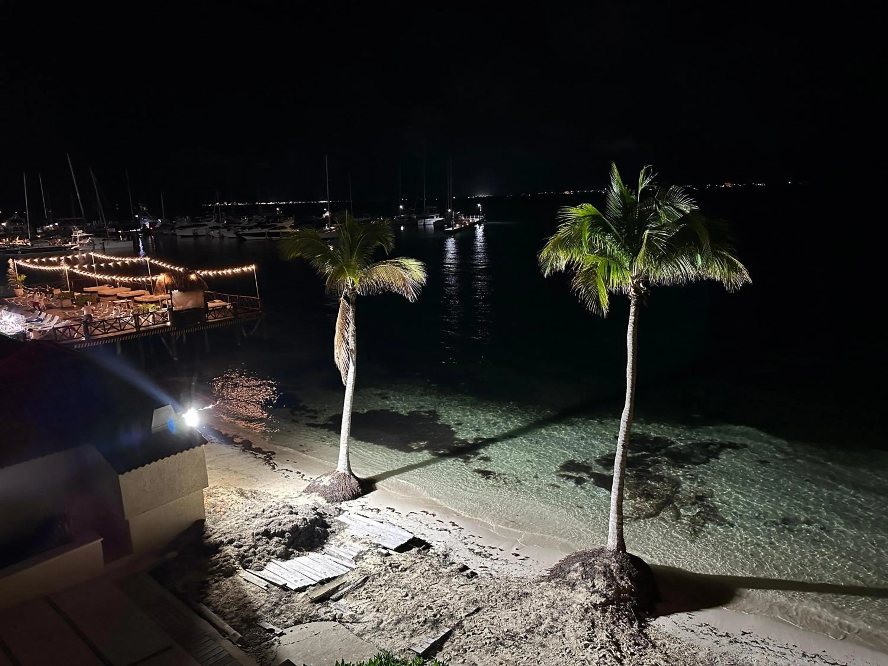 Night in All Ritmo by Andiani Travel