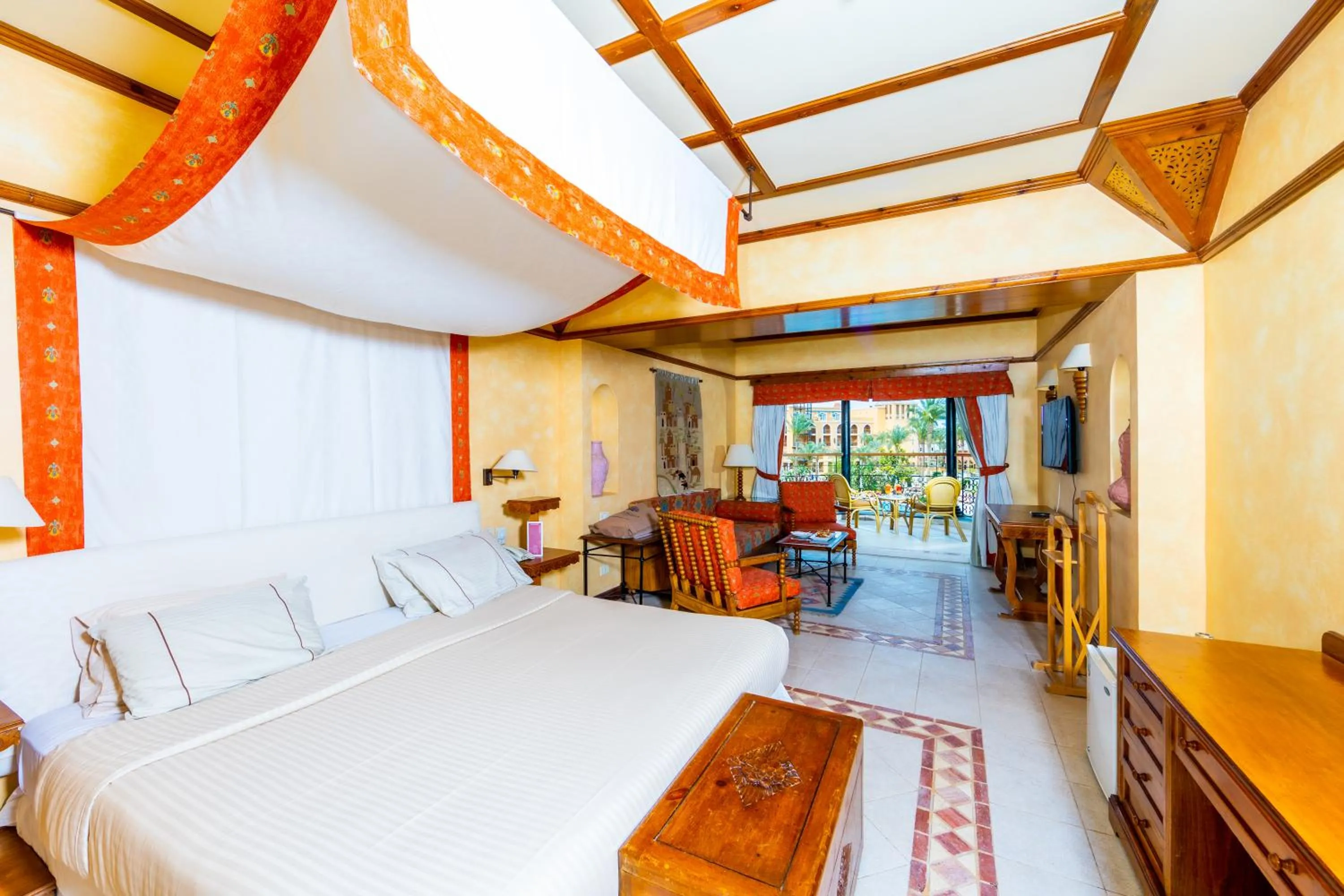 Bedroom, Bed in The Grand Resort