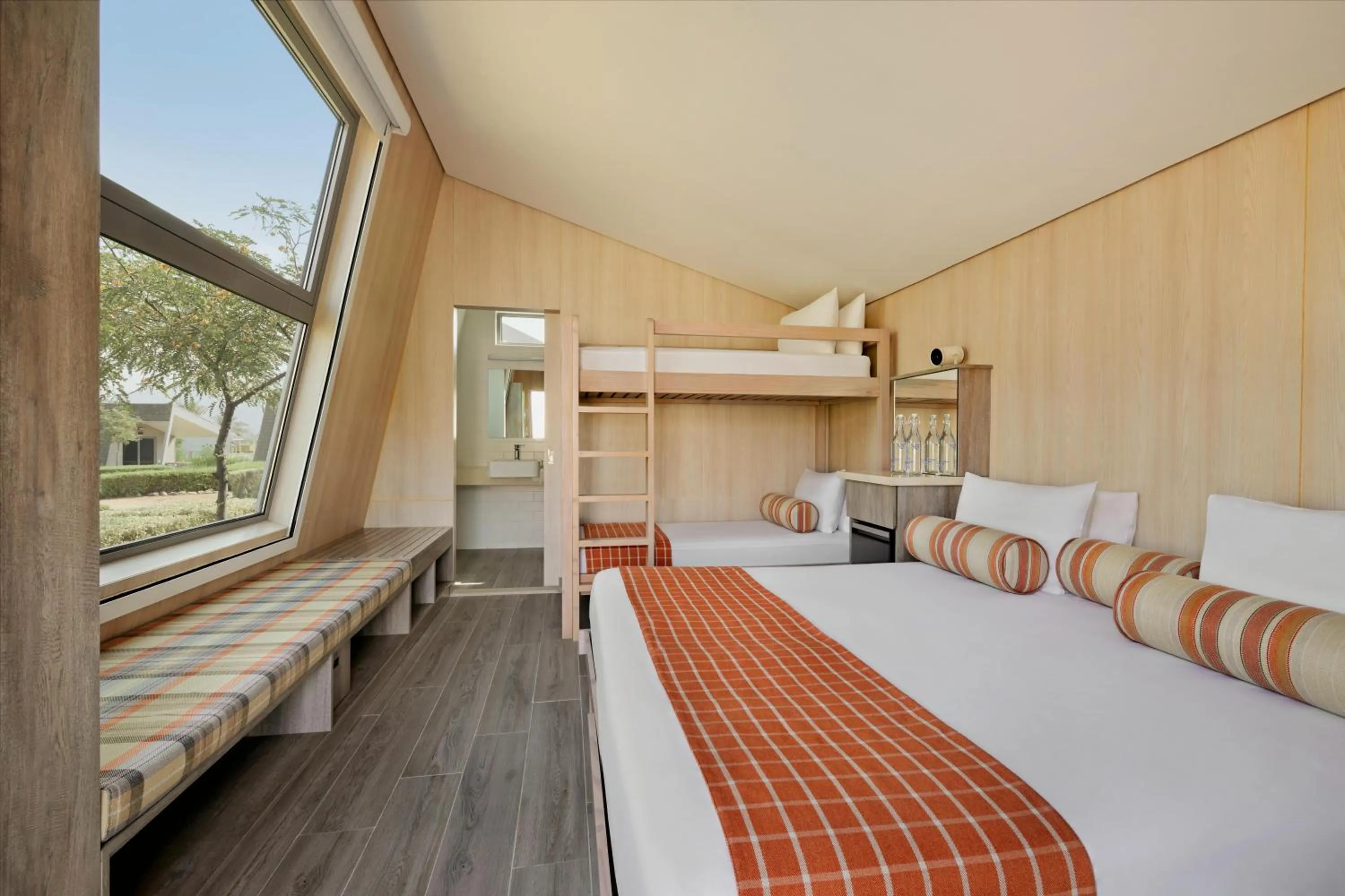 Balcony/Terrace, Bed in JA Hatta Fort Hotel