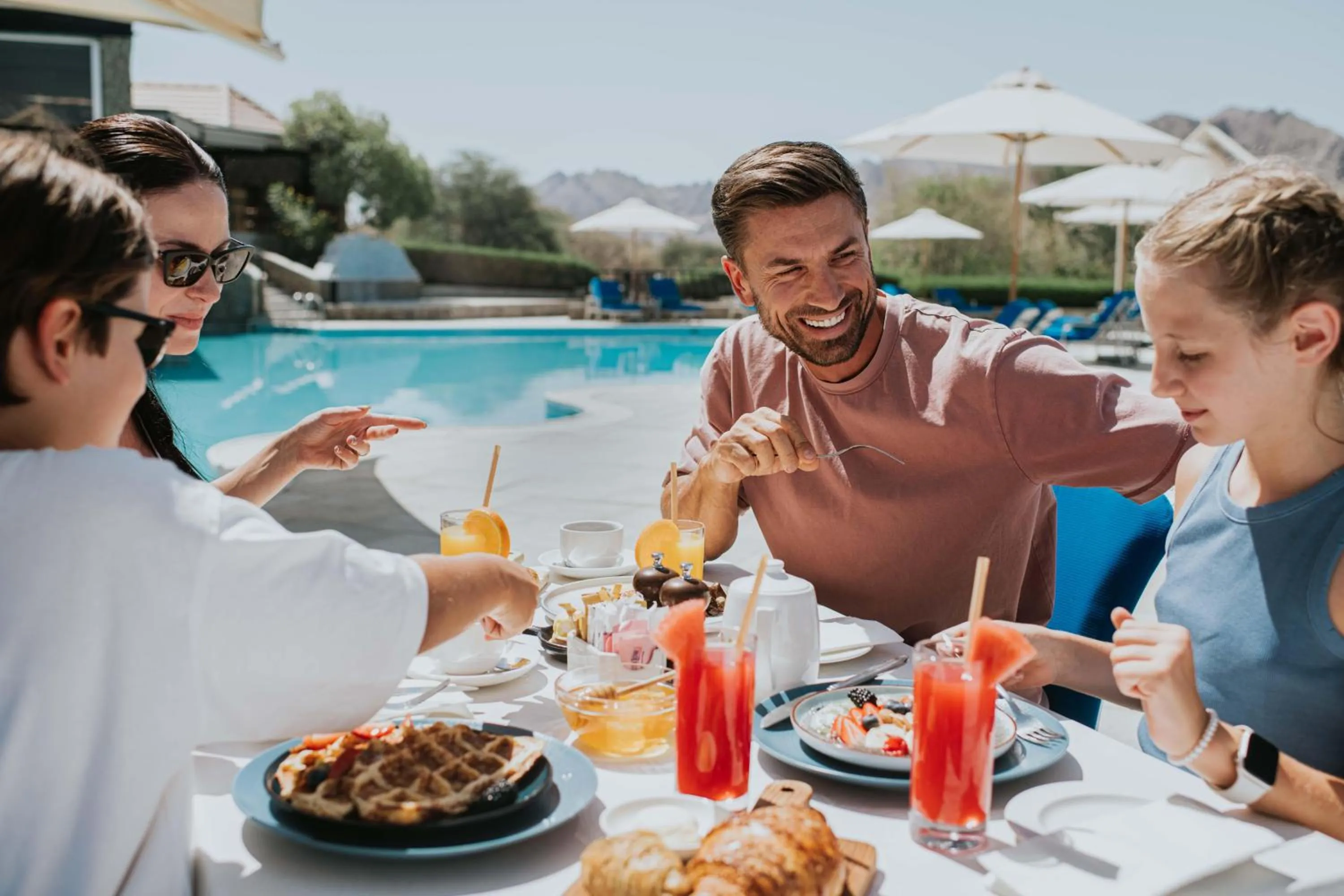 Restaurant/places to eat in JA Hatta Fort Hotel