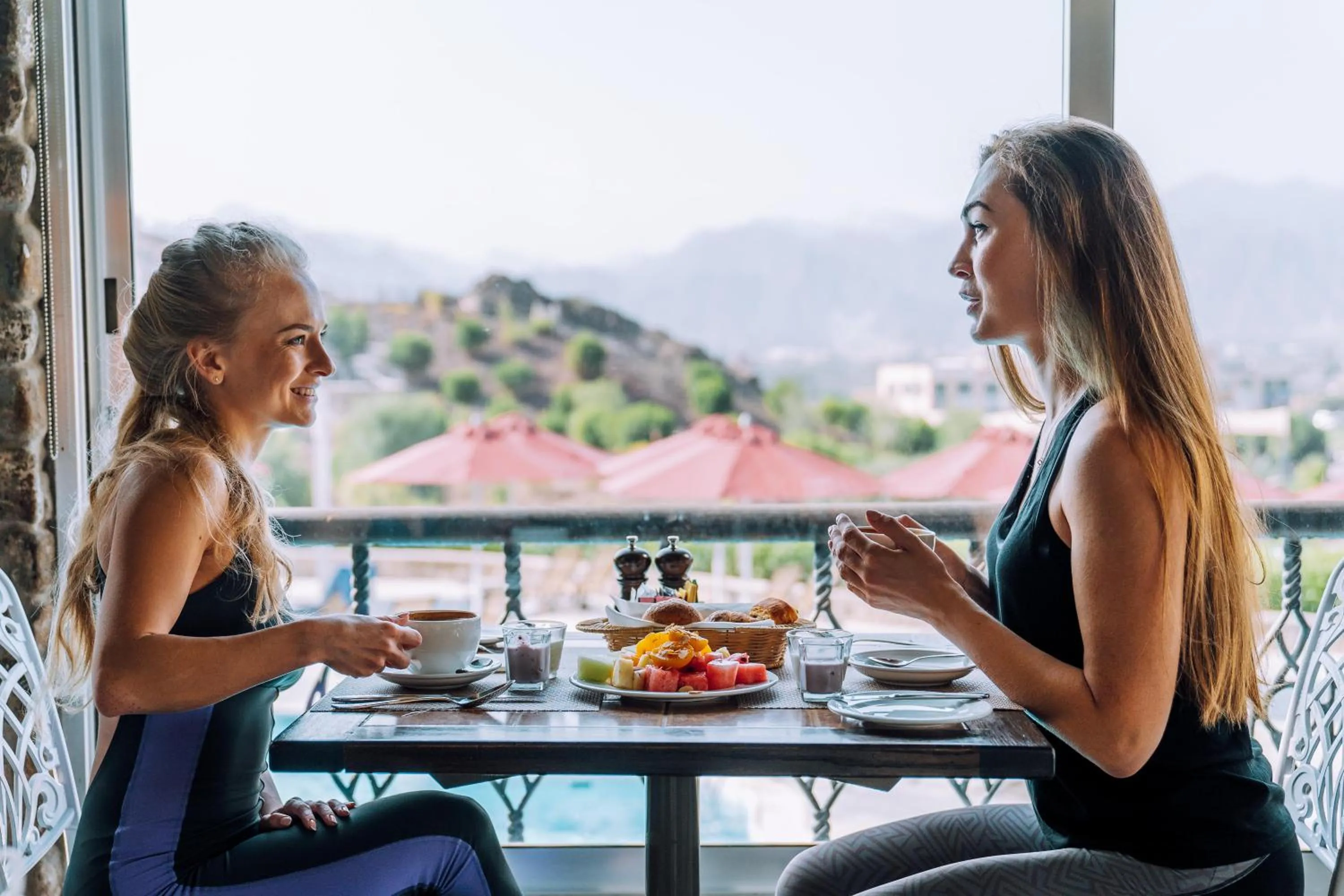 Restaurant/places to eat in JA Hatta Fort Hotel