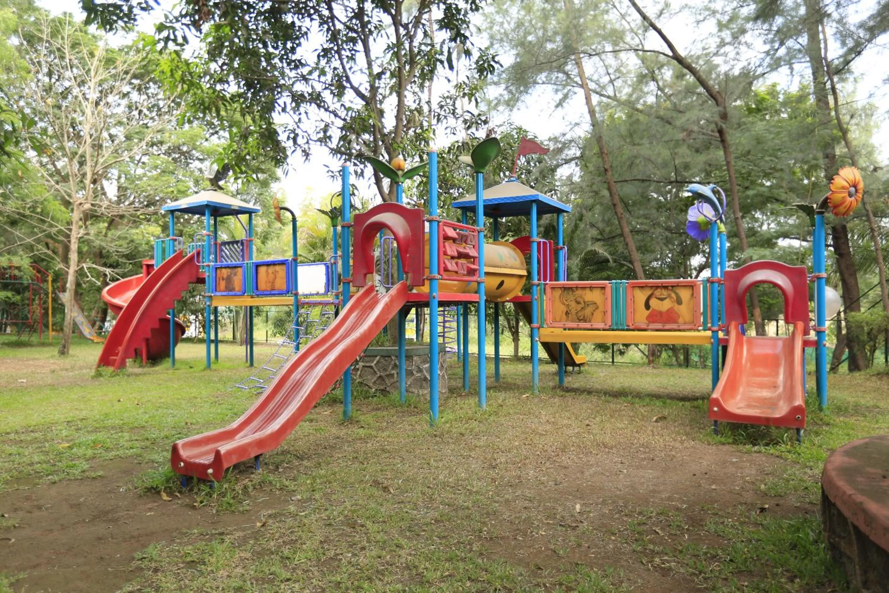 Property building in Pinewood Resort