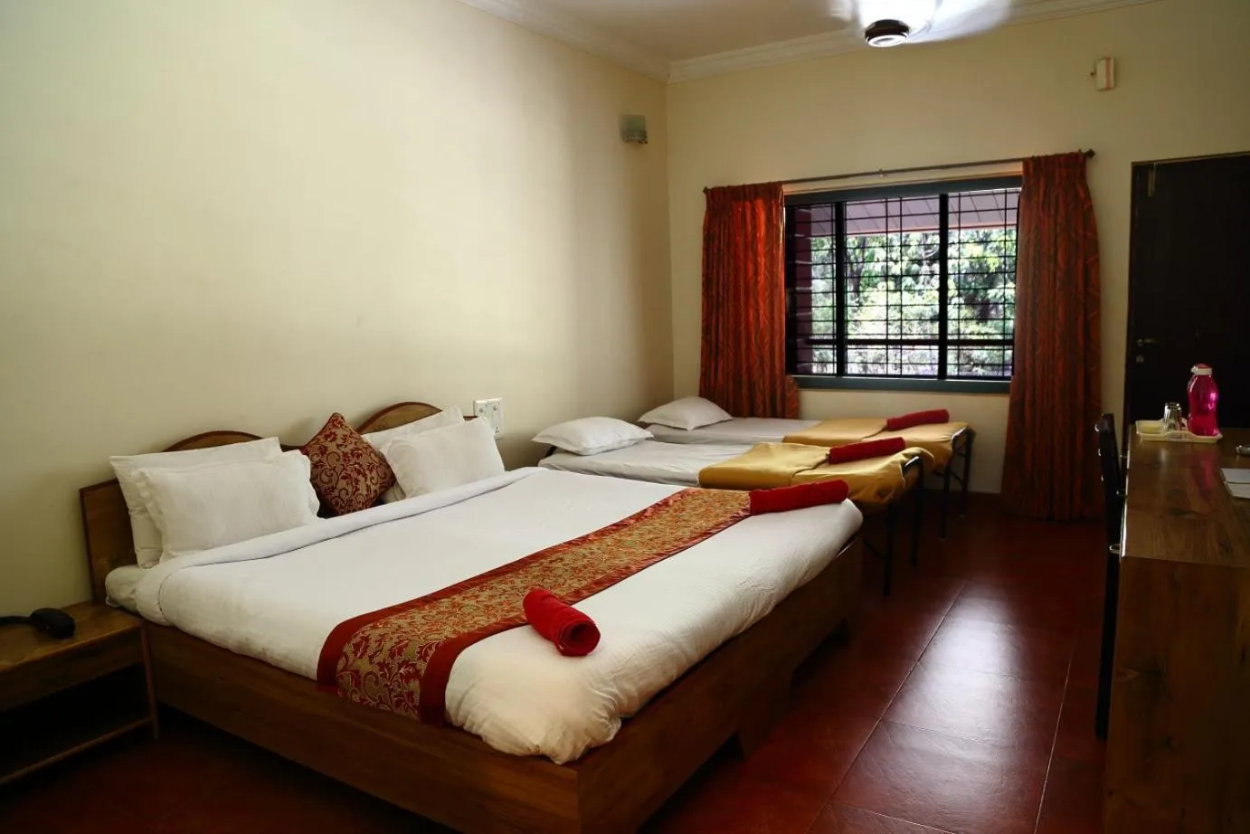 Other, Bed in Pinewood Resort