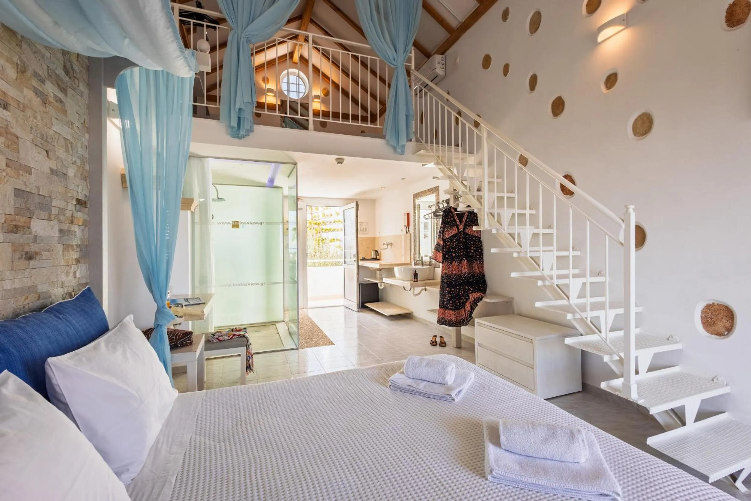 Bed in Lindos View Hotel