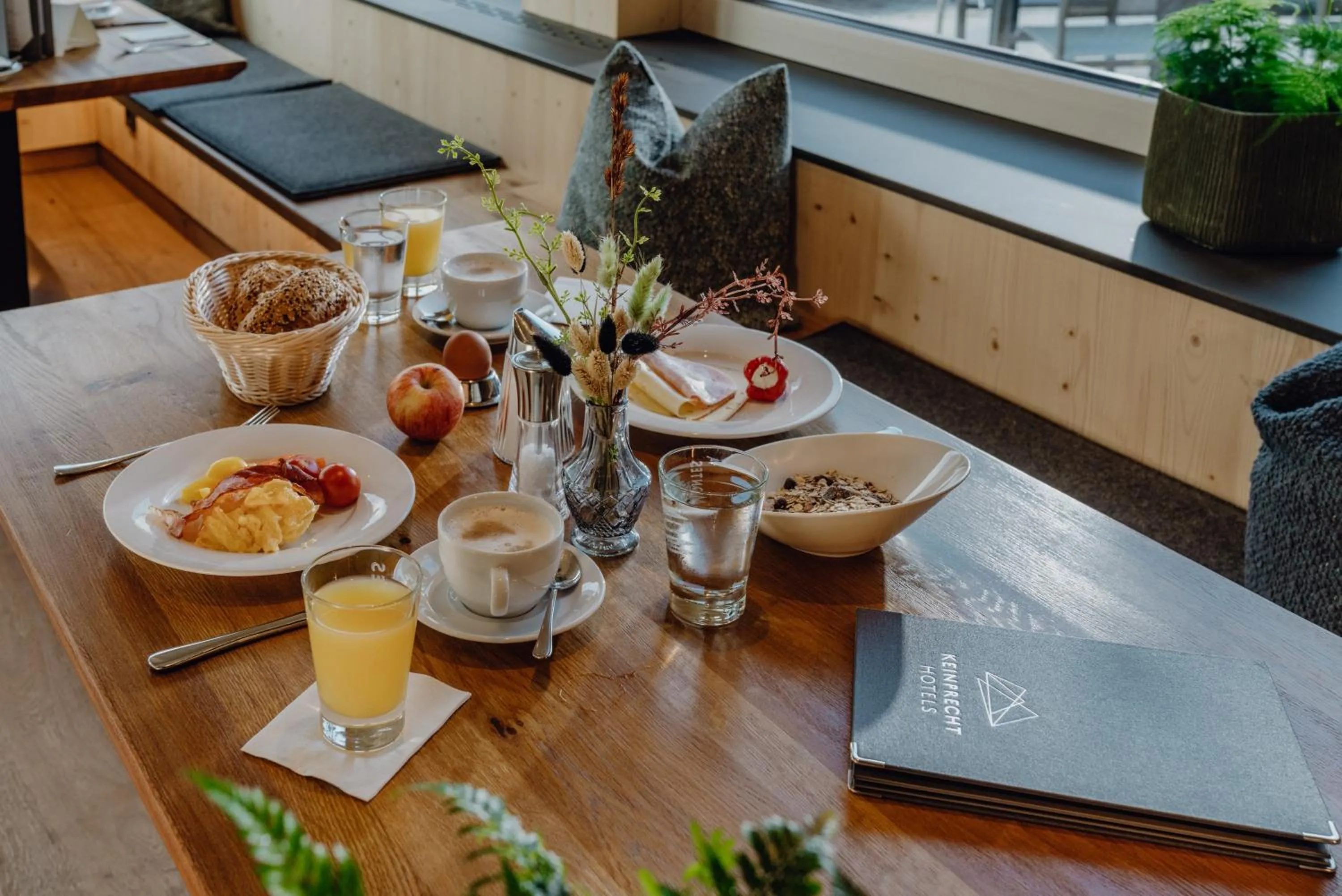 Food and drinks in Ferienalm Panorama Hotel