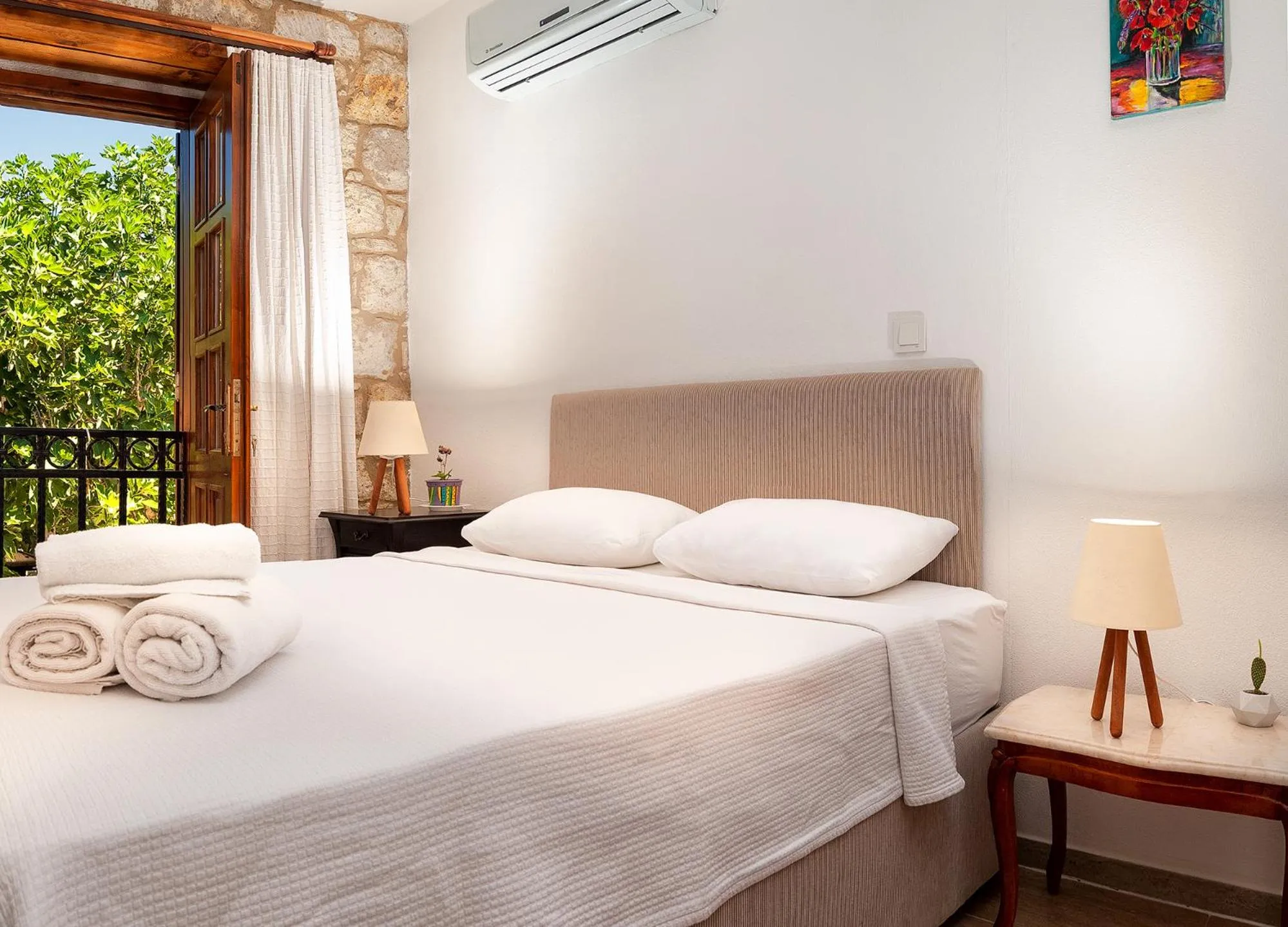 Bed in Flores Hotel Alaçatı