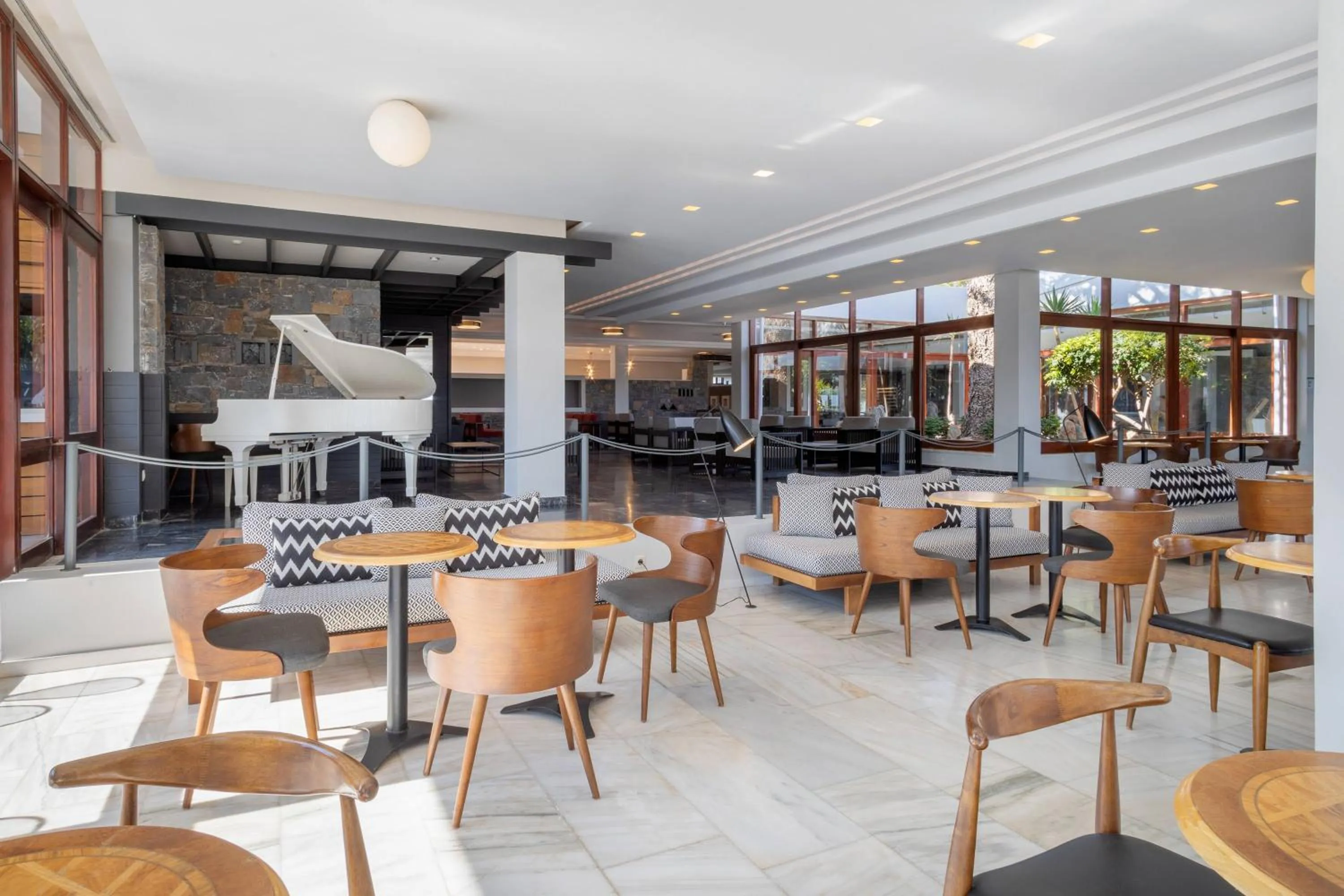 Restaurant/places to eat in SOL Marina Beach Crete