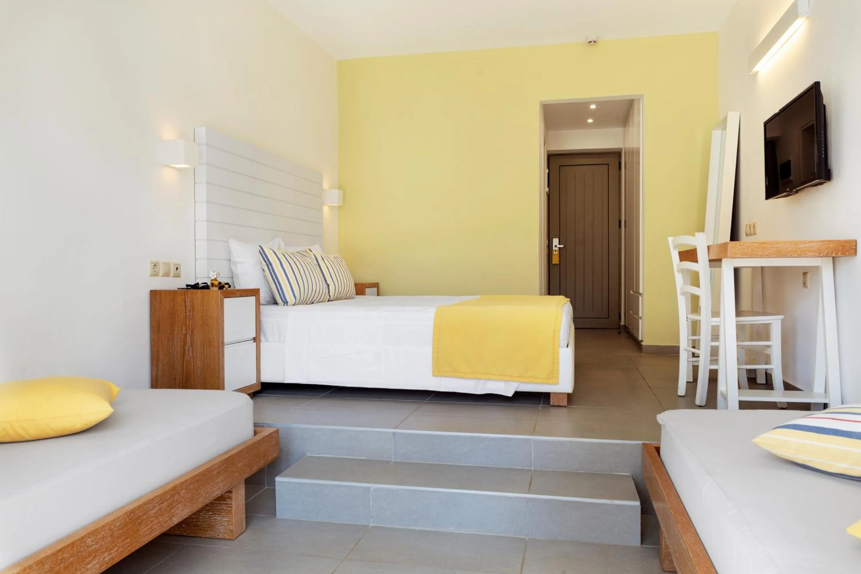 Photo of the whole room, Bed in Sol Marina Beach Crete
