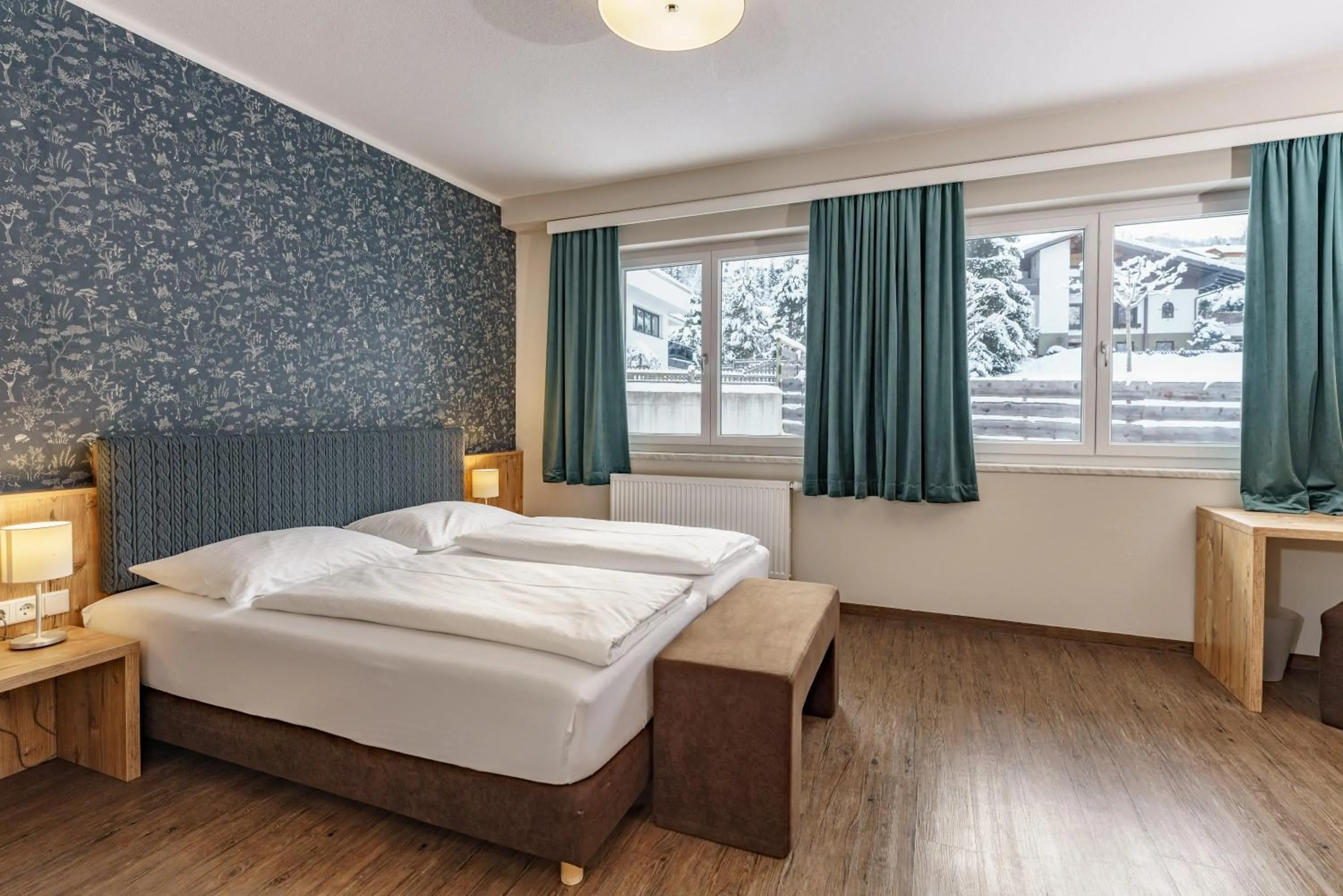 Photo of the whole room, Bed in Appartements Landhaus Hubertus Wellness & Breakfast