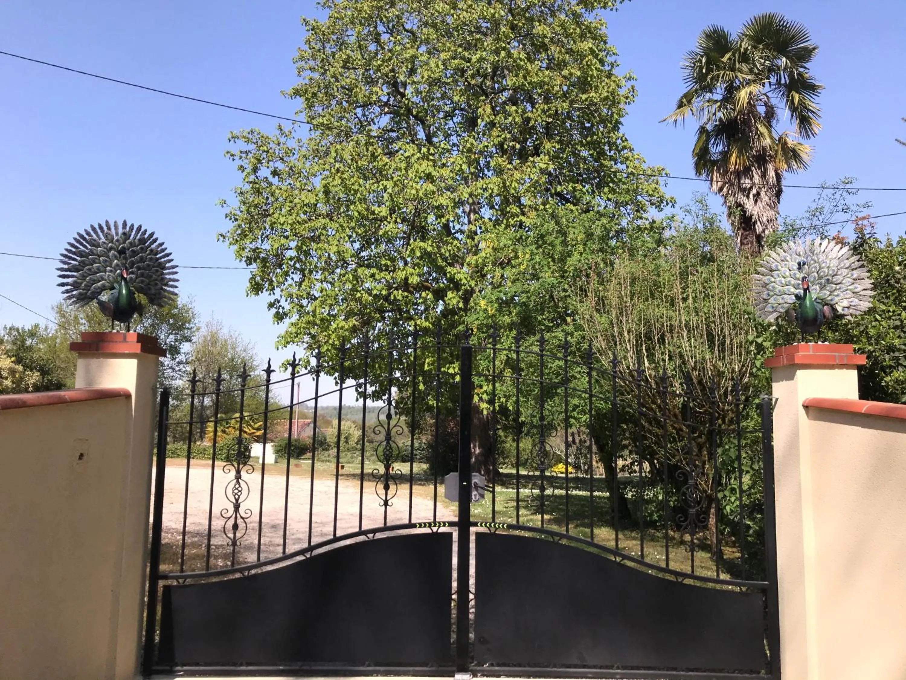 Property building in Domaine Pierrot