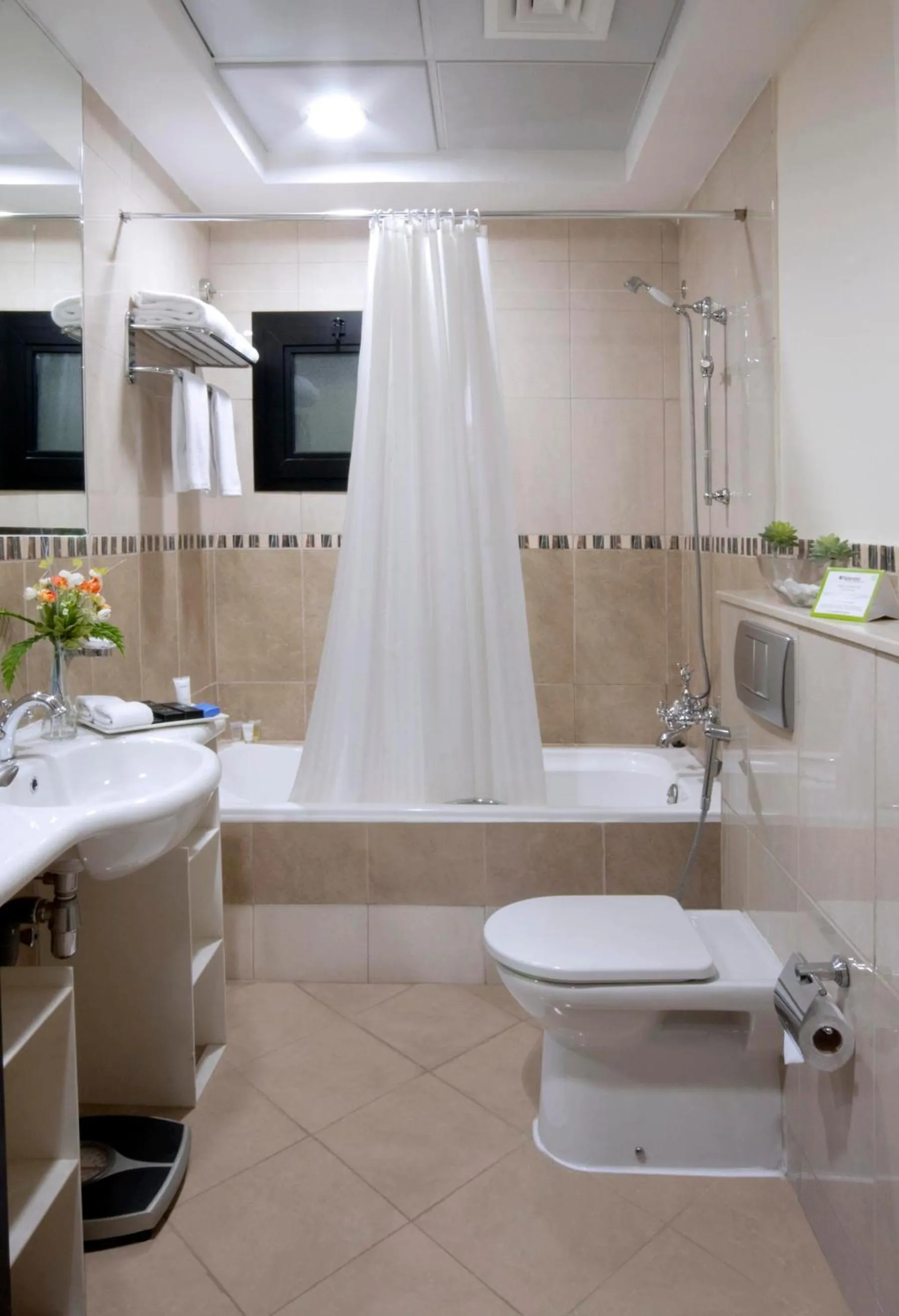 Shower in Al Waleed Holiday Homes