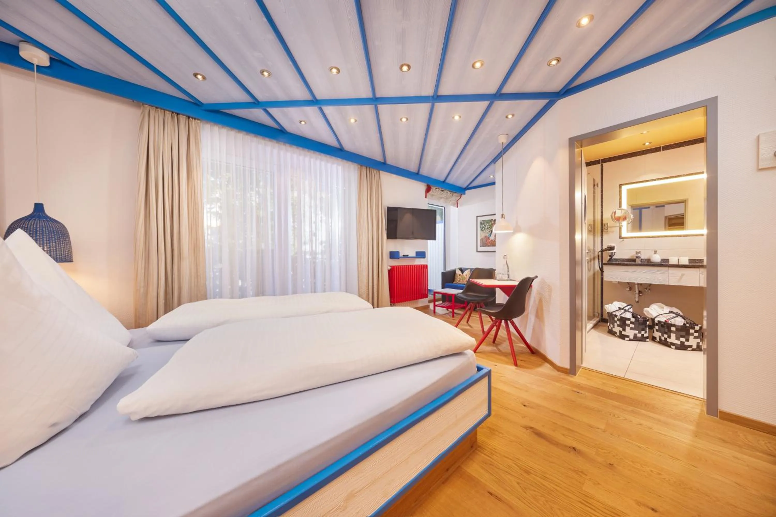 Bedroom, Bed in Kneipp- und Wellvitalhotel Edelweiss