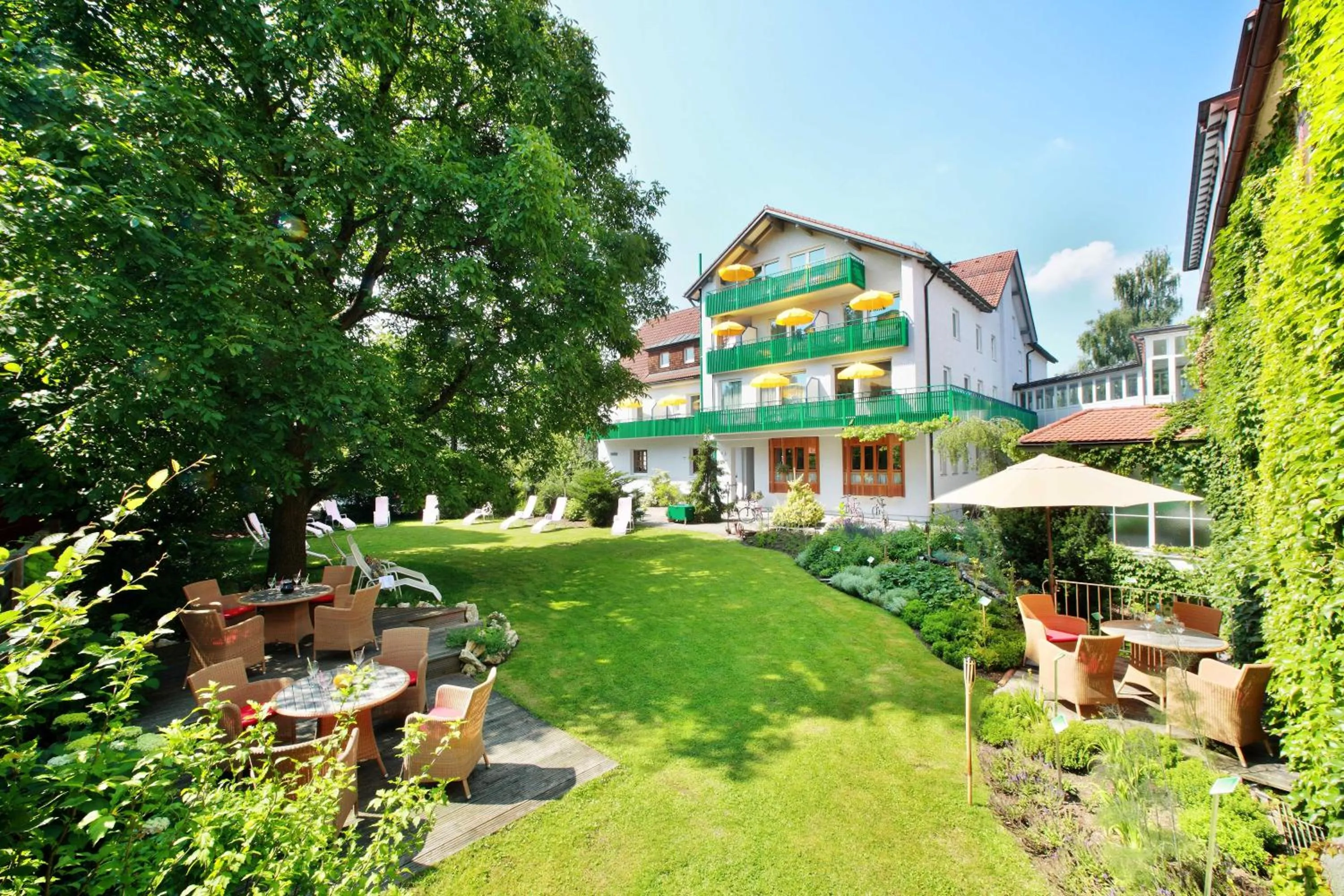 Garden in Kneipp- und Wellvitalhotel Edelweiss