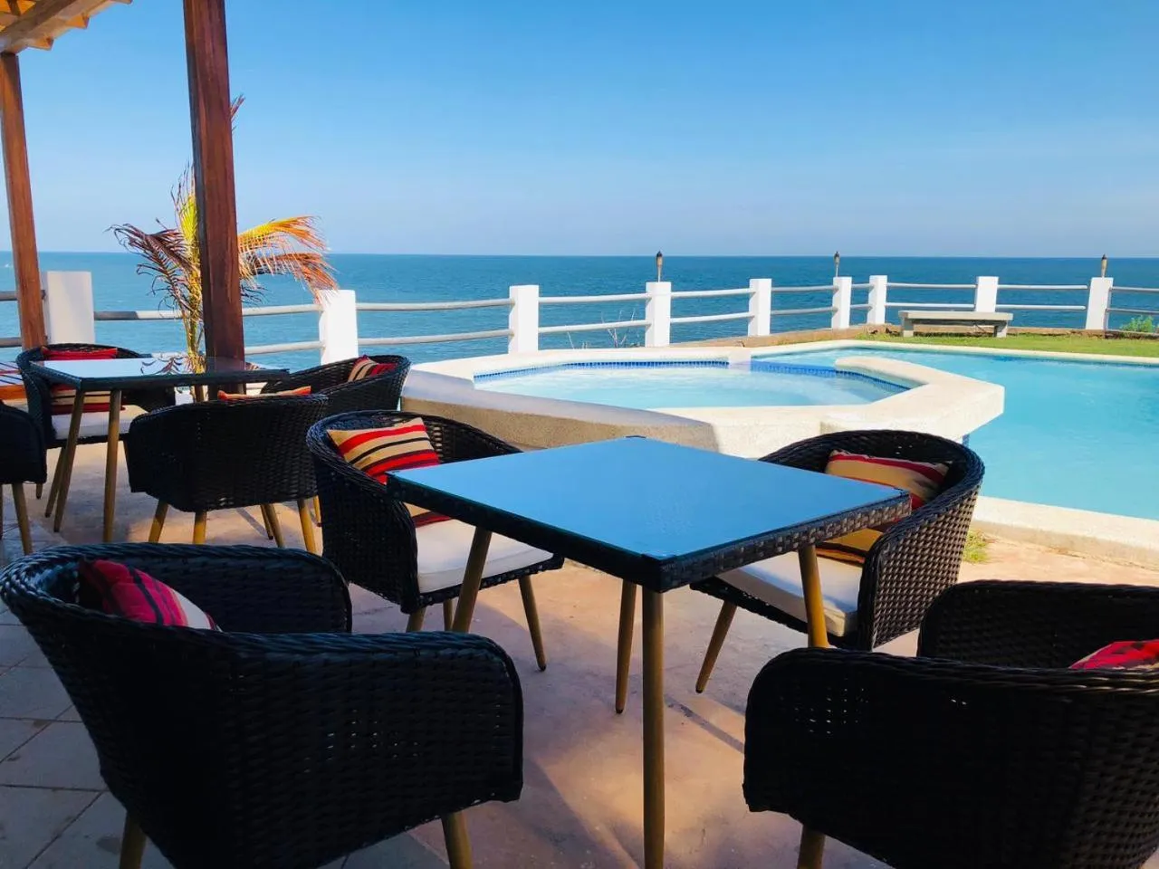 Patio in Paradise Surf Hotel