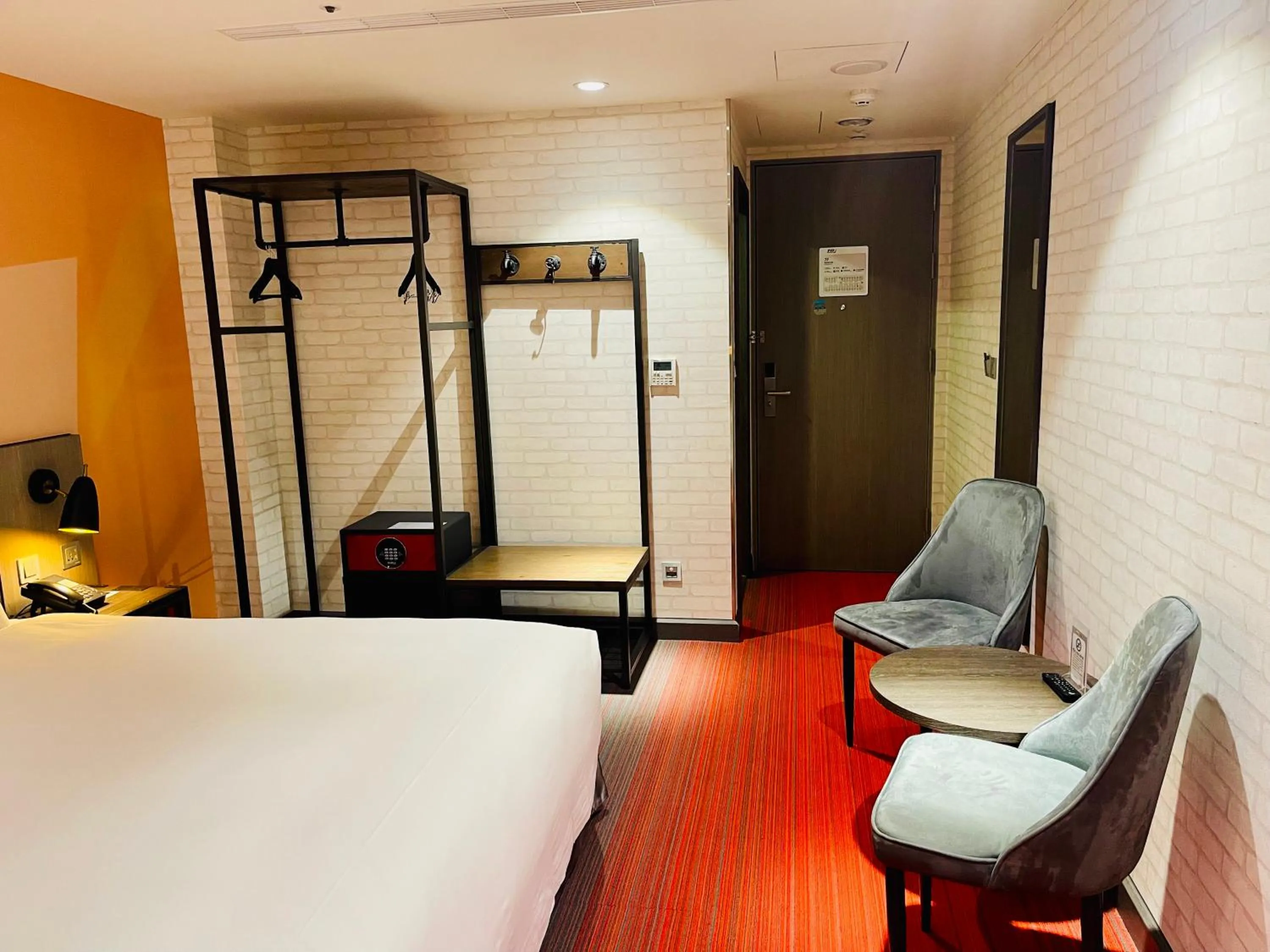 Bed in T11、T12 Hotel