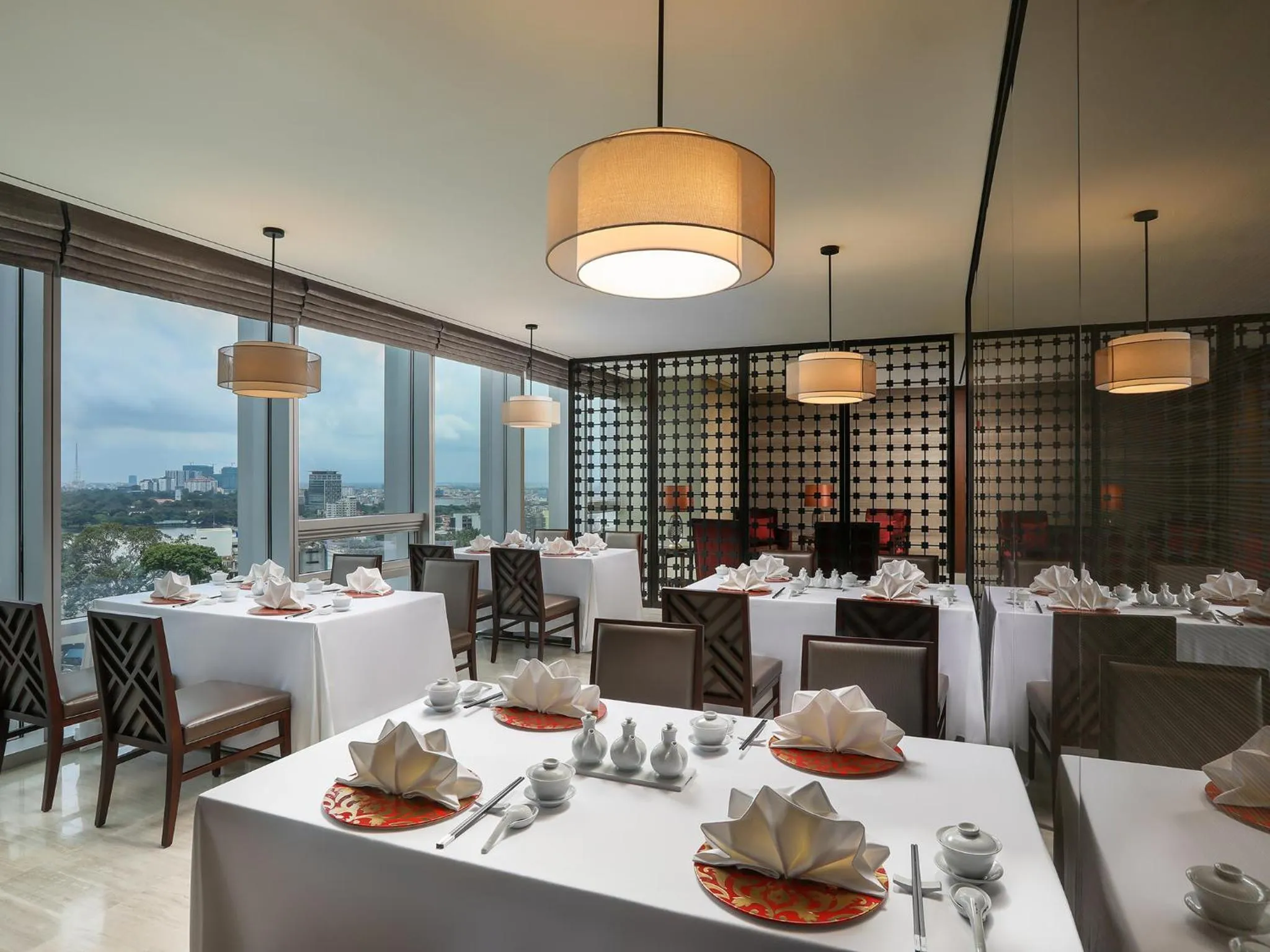 Restaurant/places to eat in LOTTE Hotel Serviced Apartment