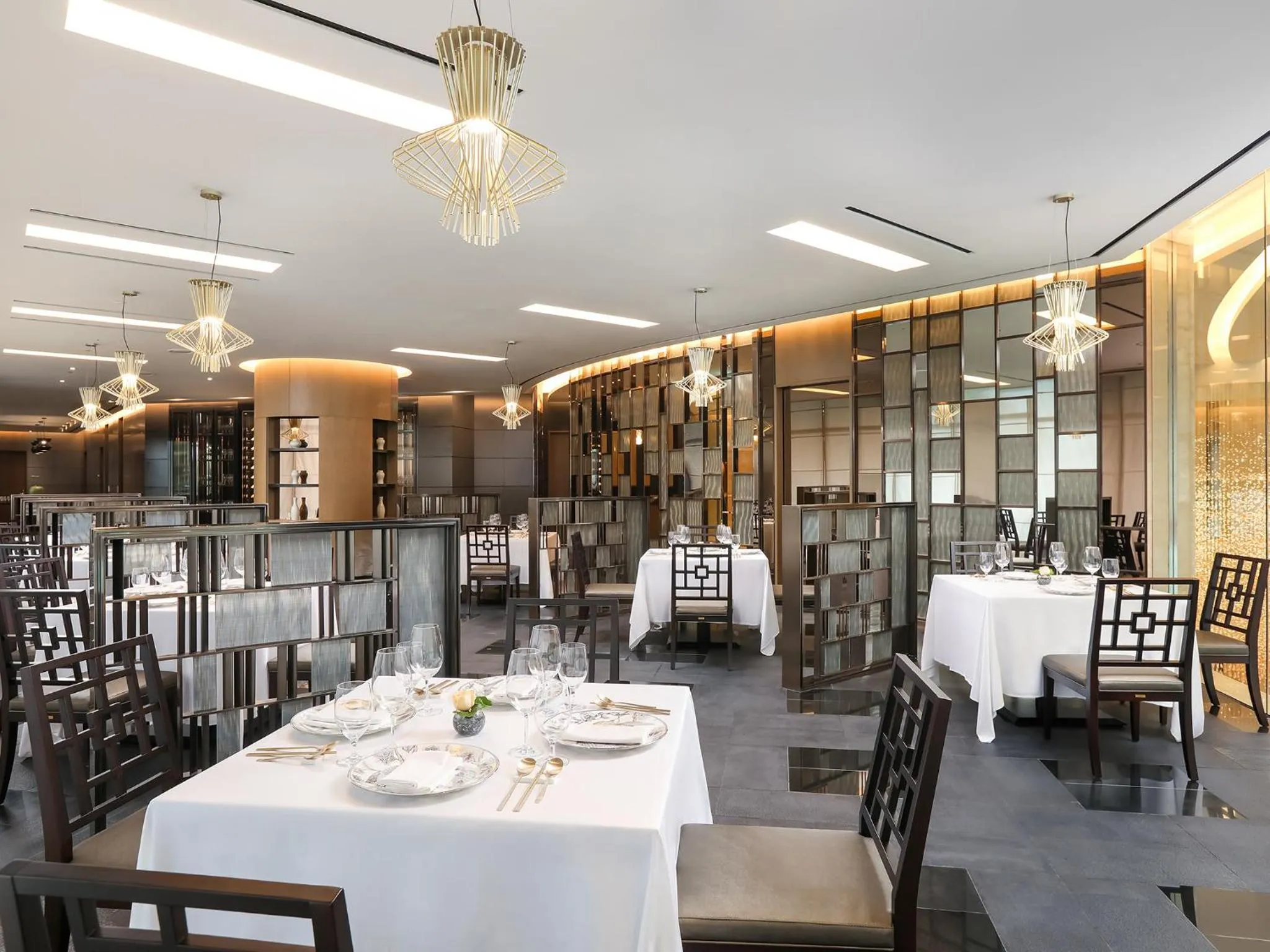 Restaurant/places to eat in LOTTE Hotel Serviced Apartment