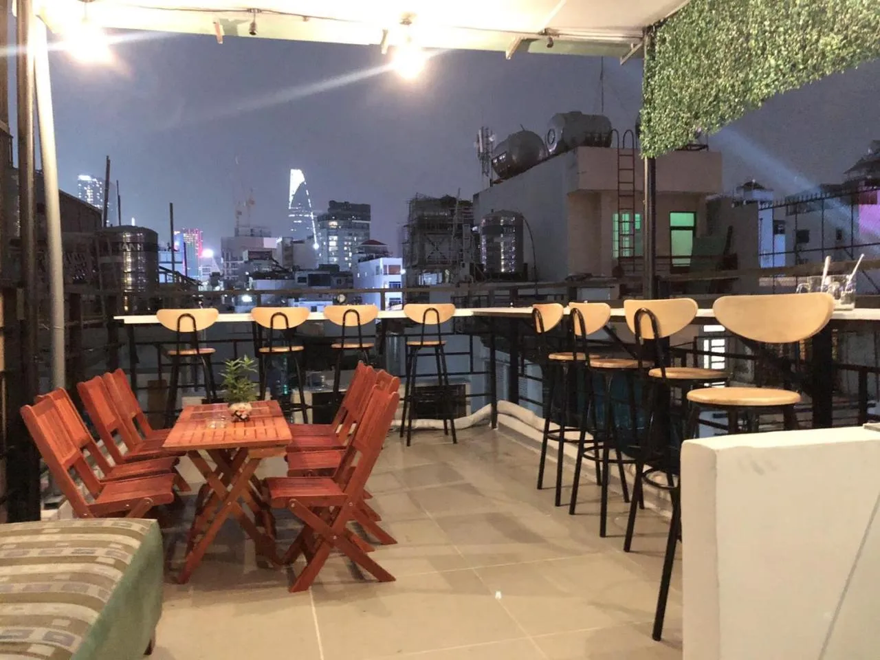 SaiGon CoZy Hotel "241 Pham Ngu Lao Street''