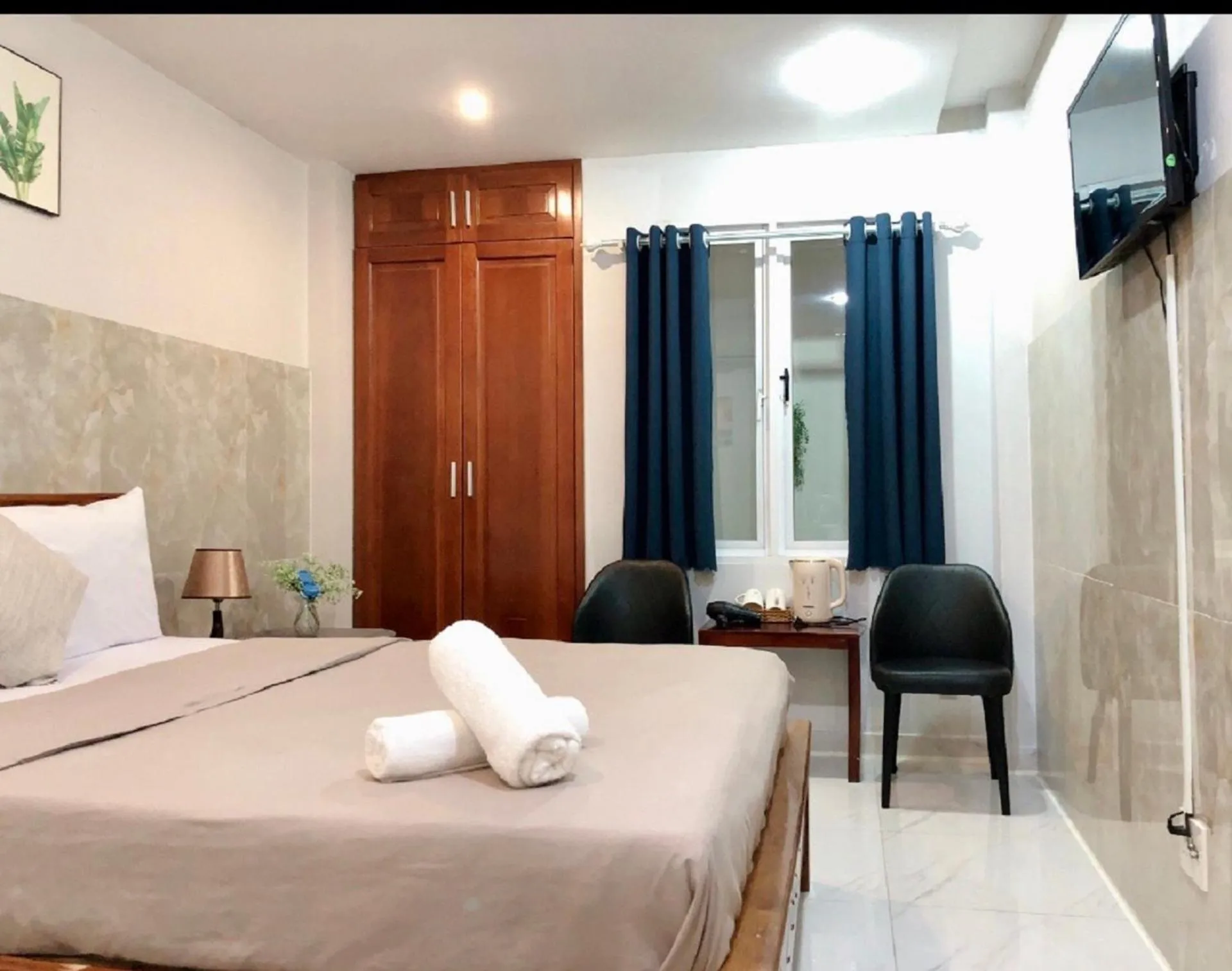 Bed in SaiGon CoZy Hotel "241 Pham Ngu Lao Street''