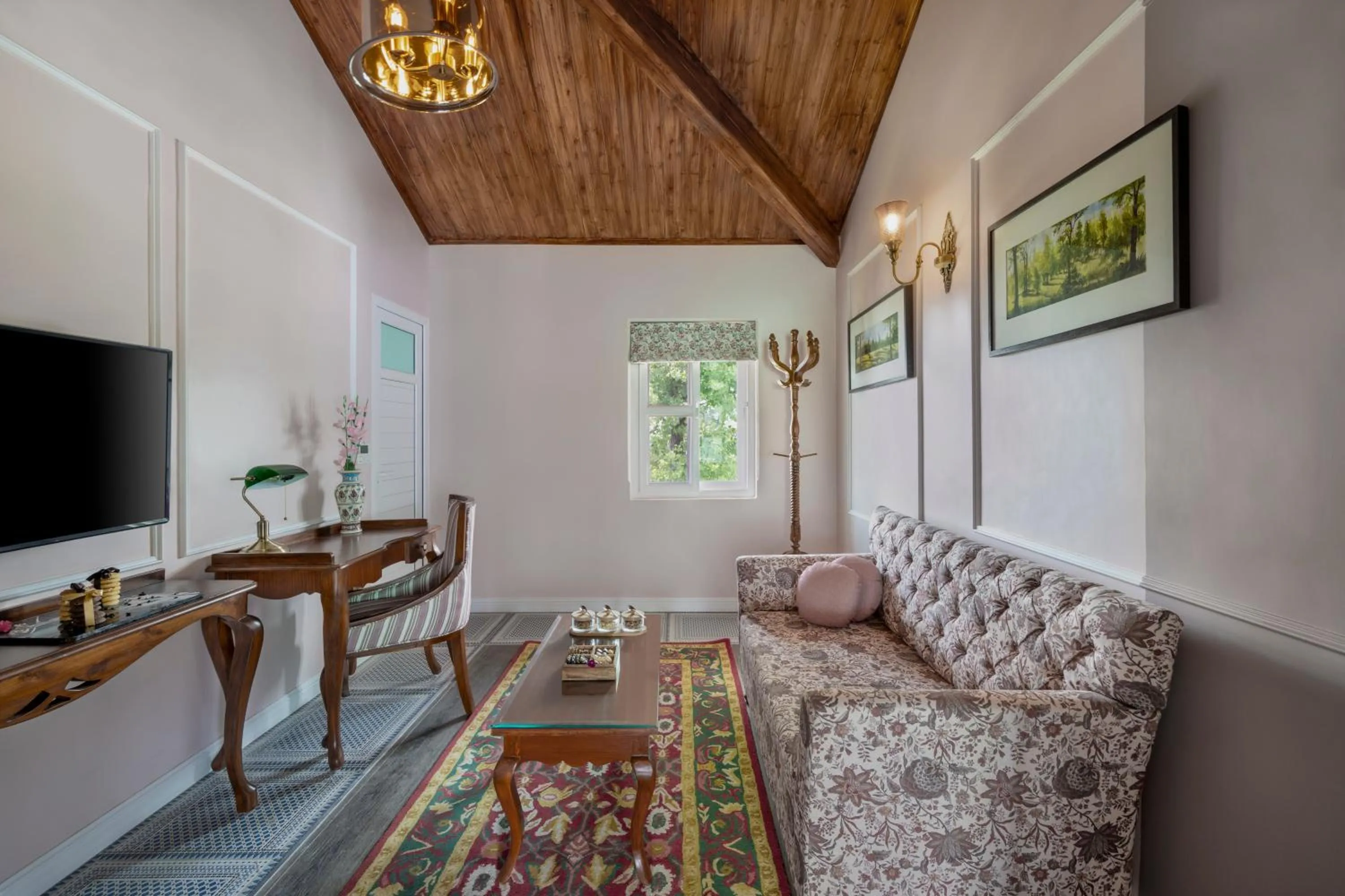 Living room in juSTa Birding Resort & Spa - Best Dhauladhar View Resort