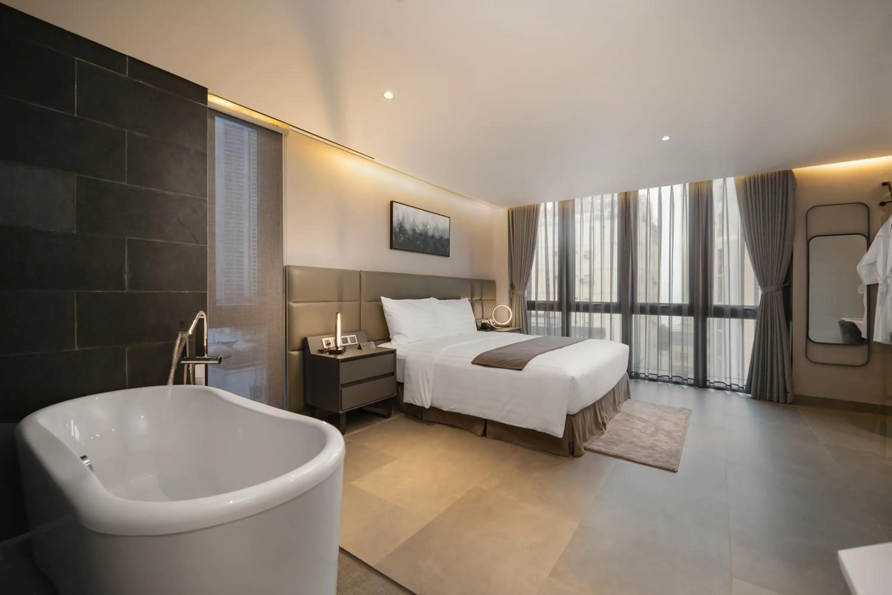 Junior Suite with City View in LEGEND Boutique Hotel