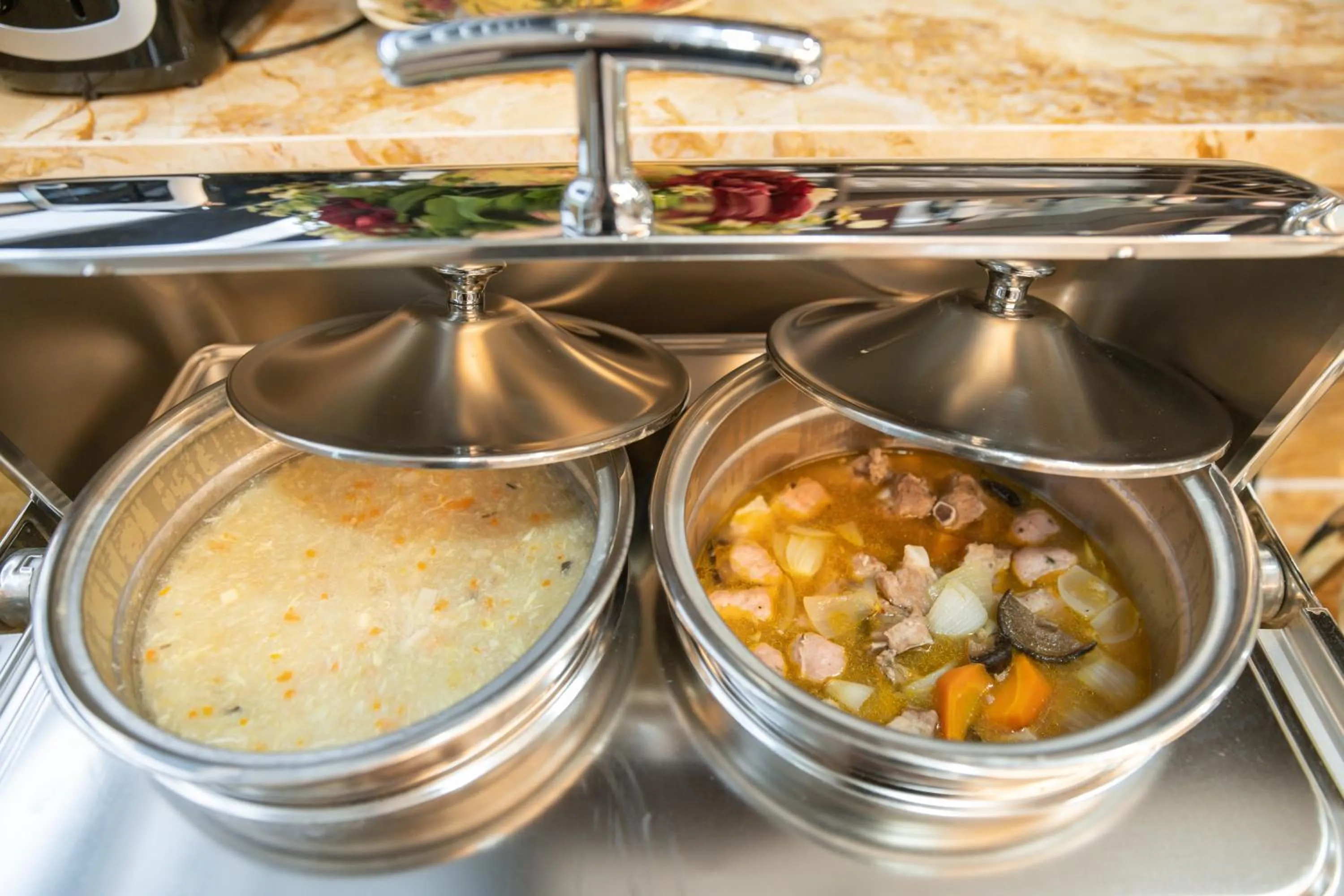 Food and drinks in Tan Phuong Nam Hotel & Apartment