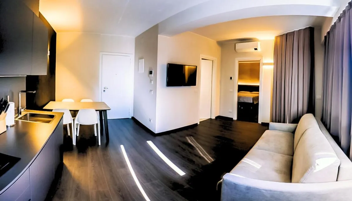 Venice Terminal Apartments & Suites