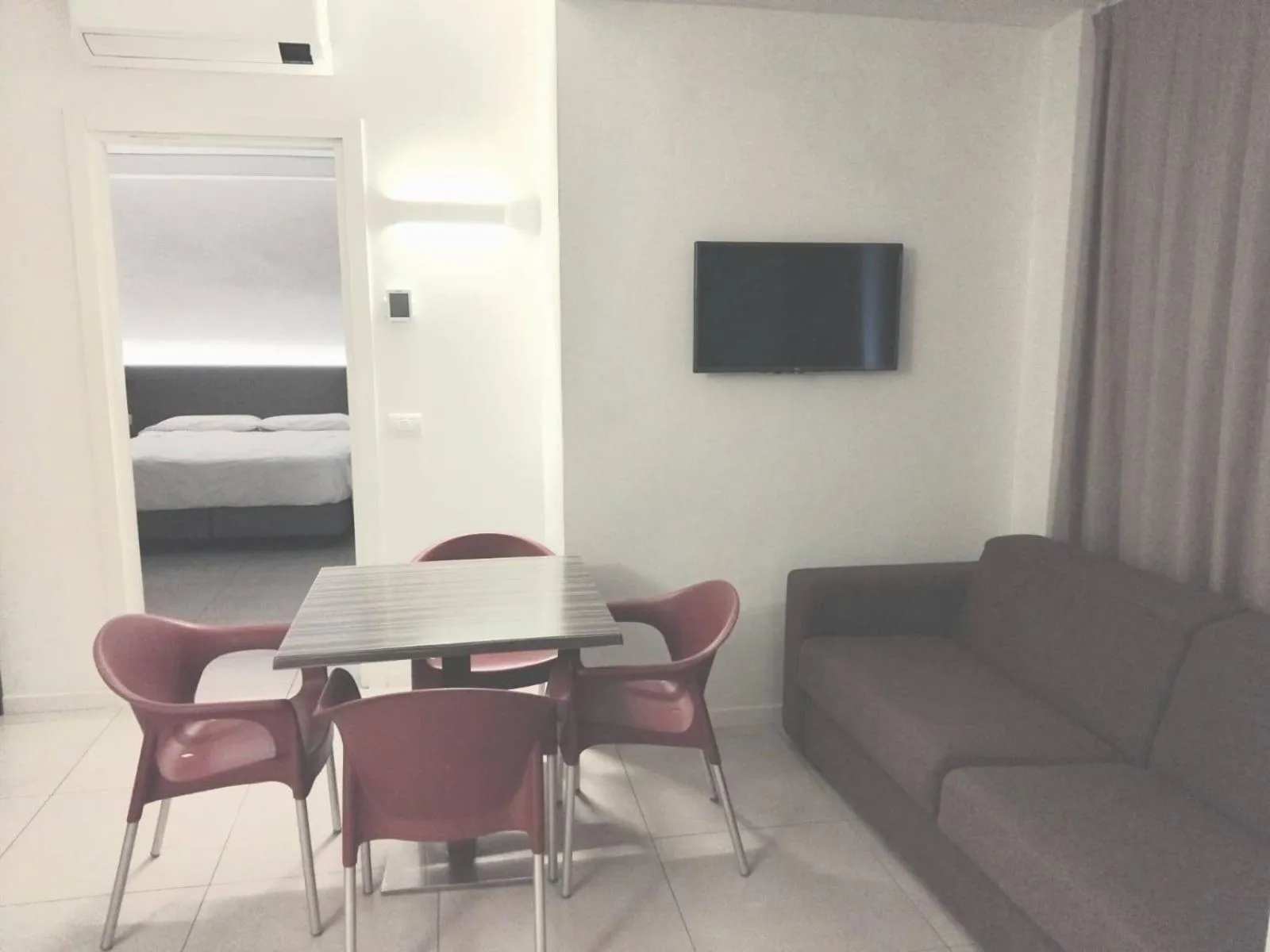 Venice Terminal Apartments & Suites