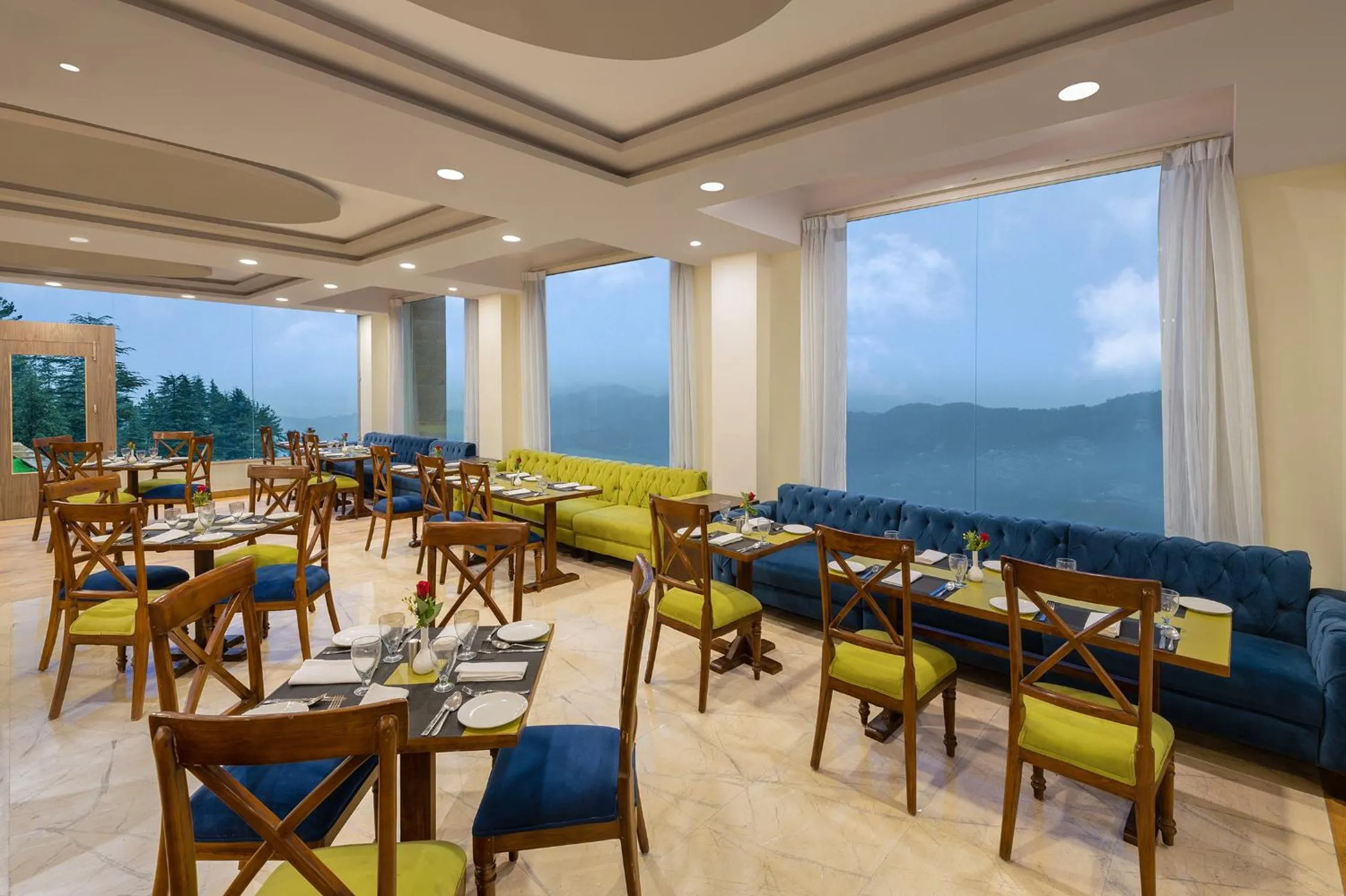 Restaurant/places to eat in Fortune Park Kufri, Shimla - Member ITC Hotels' Group