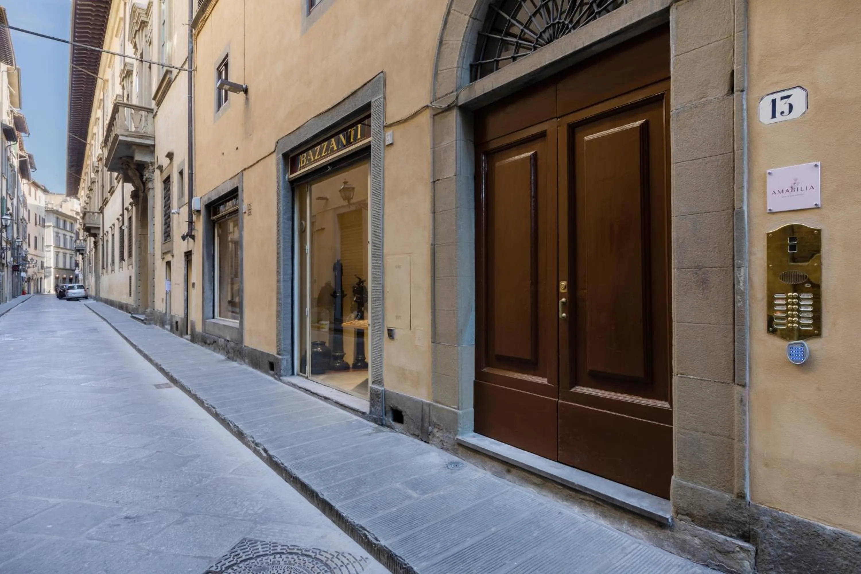 Property building in Amabilia Florence