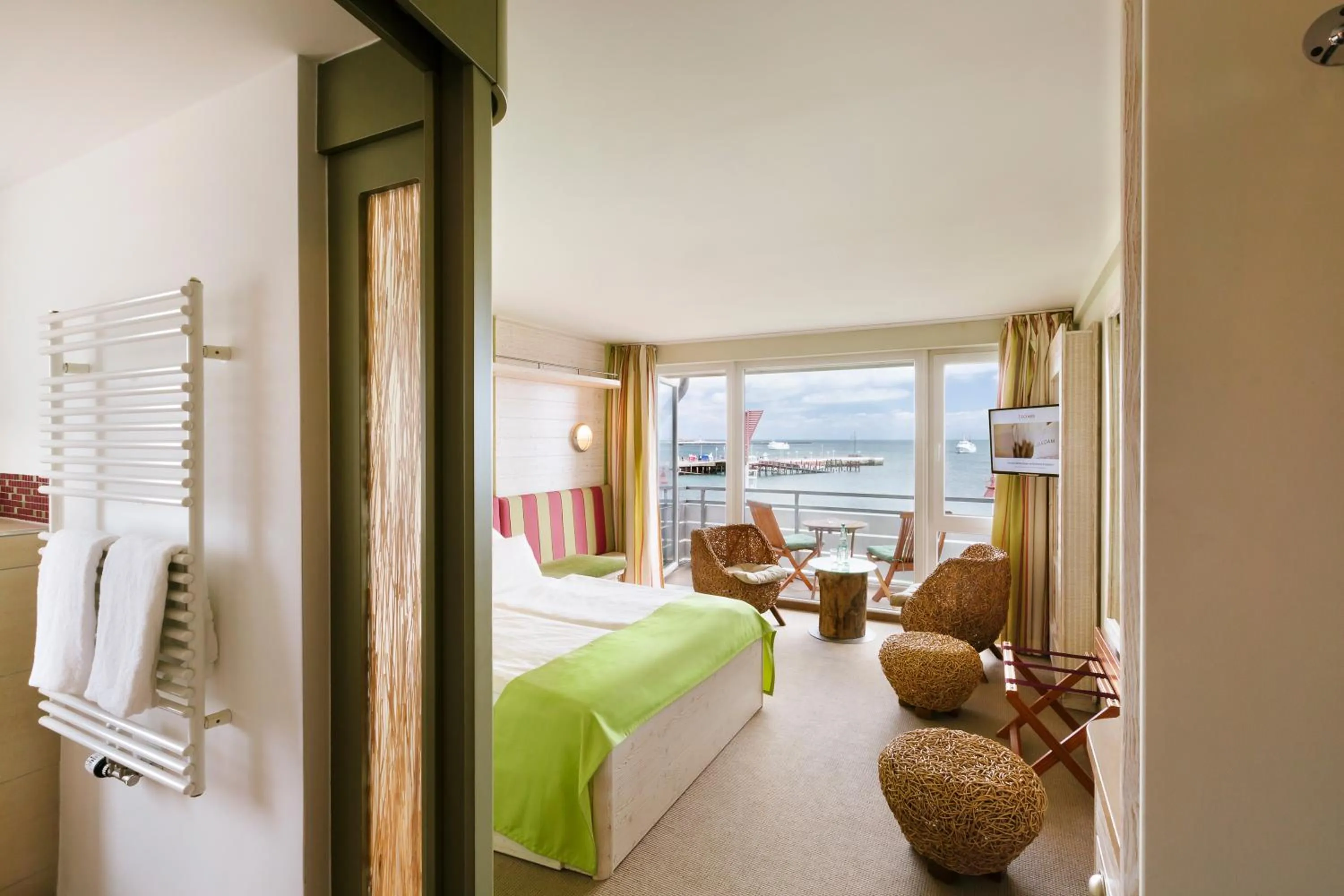 Comfort Double Room with Sea View and Terrace/Balcony in Hotel Rickmers' Insulaner
