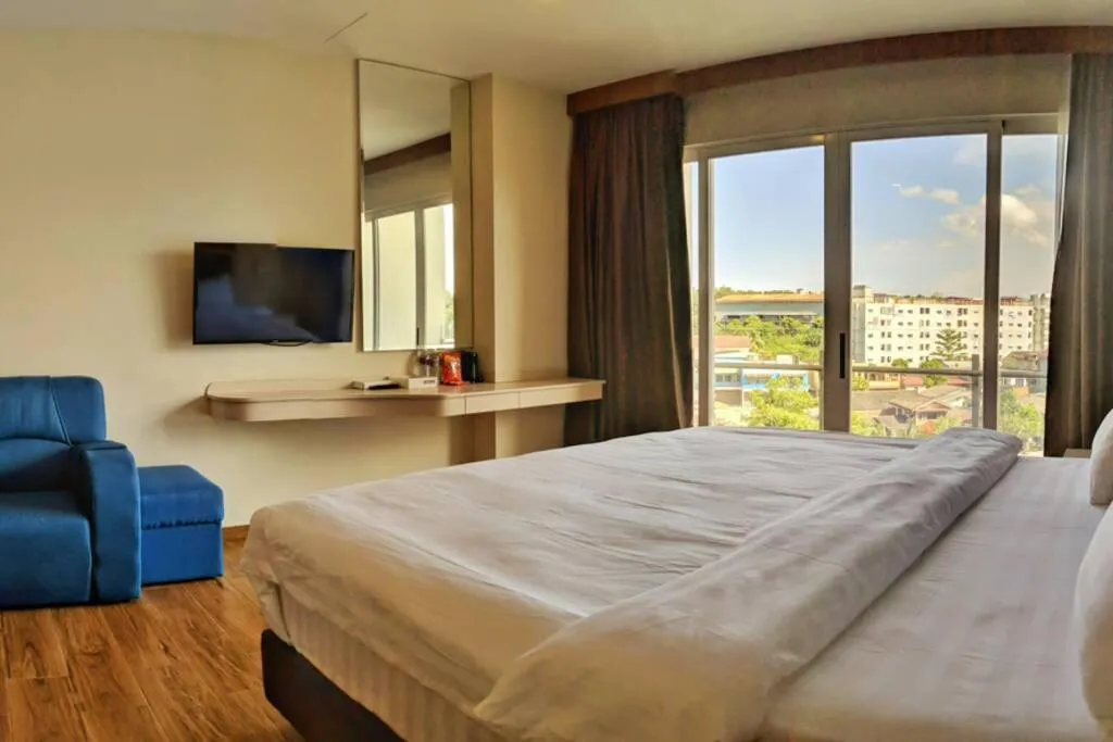 Bed in Lovina 0305 at Pelita Nagoya Apartment