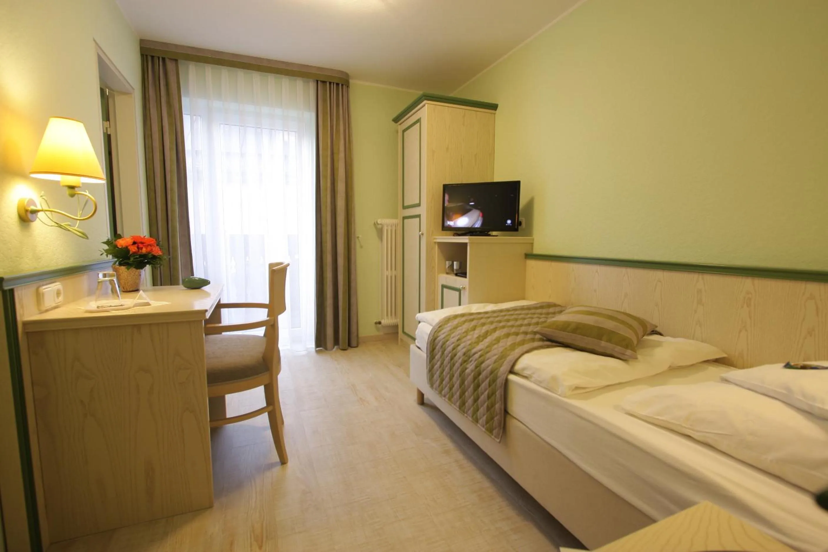 Bedroom, Bed in Eifel Hotel Schneider am Maar